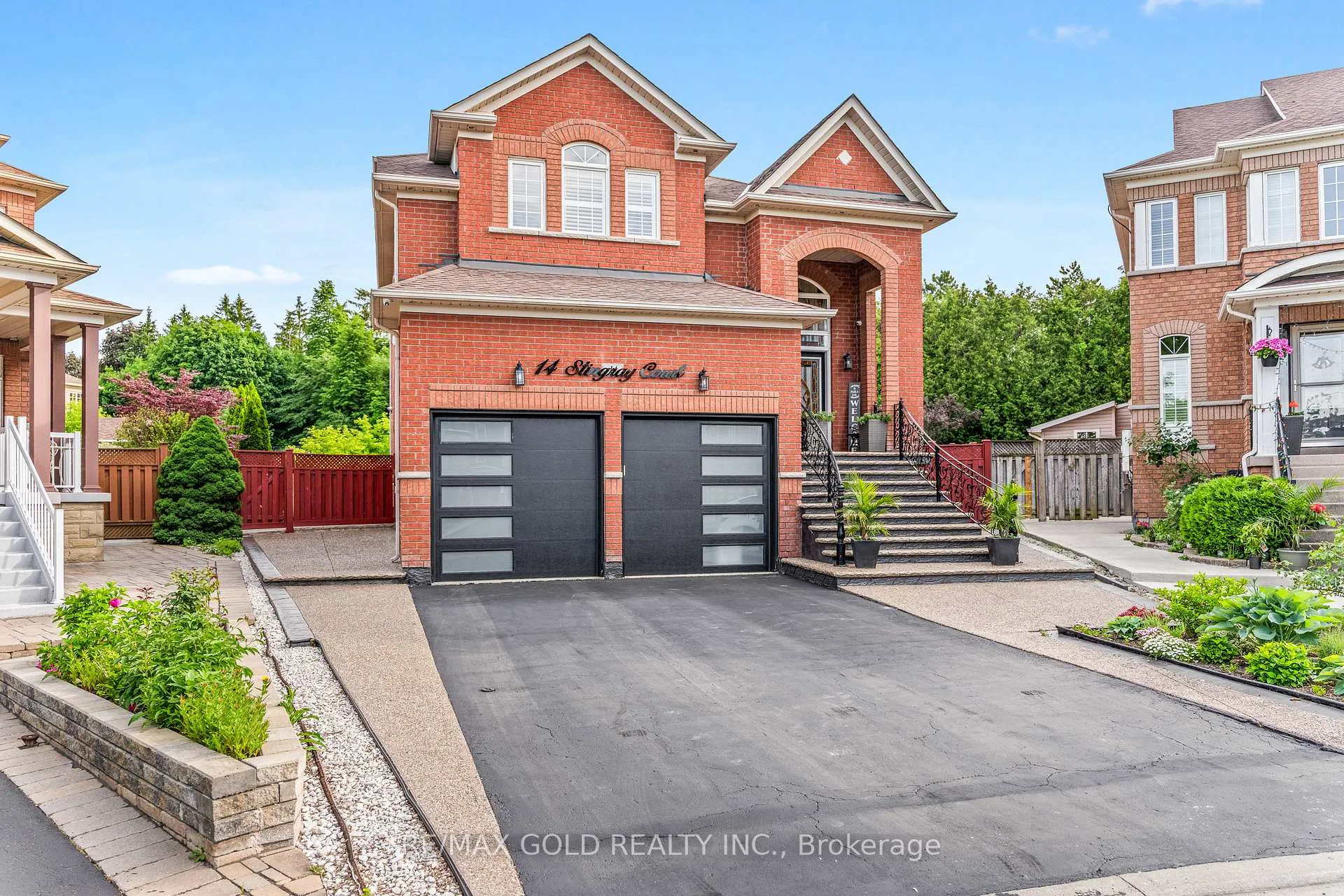 Photo 2 of 14 Stingray Court, Brampton, Madoc — HOMEH