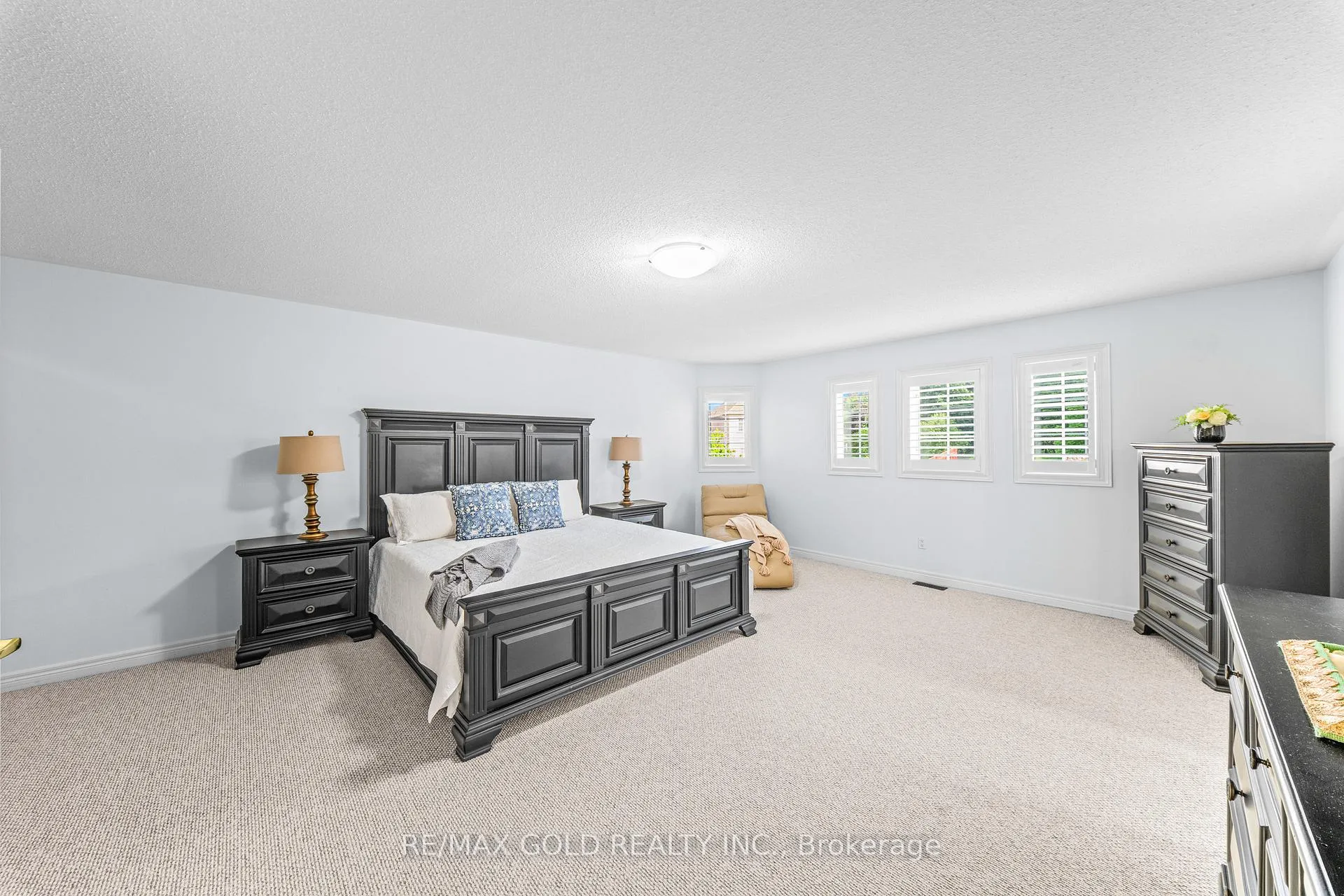 Photo 21 of 14 Stingray Court, Brampton, Madoc — HOMEH