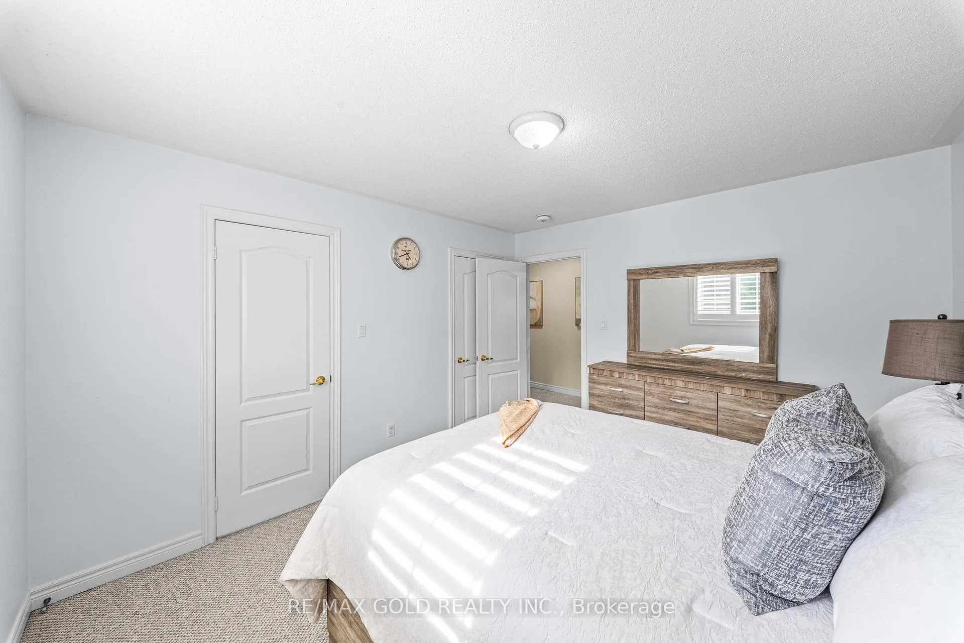 Photo 28 of 14 Stingray Court, Brampton, Madoc — HOMEH