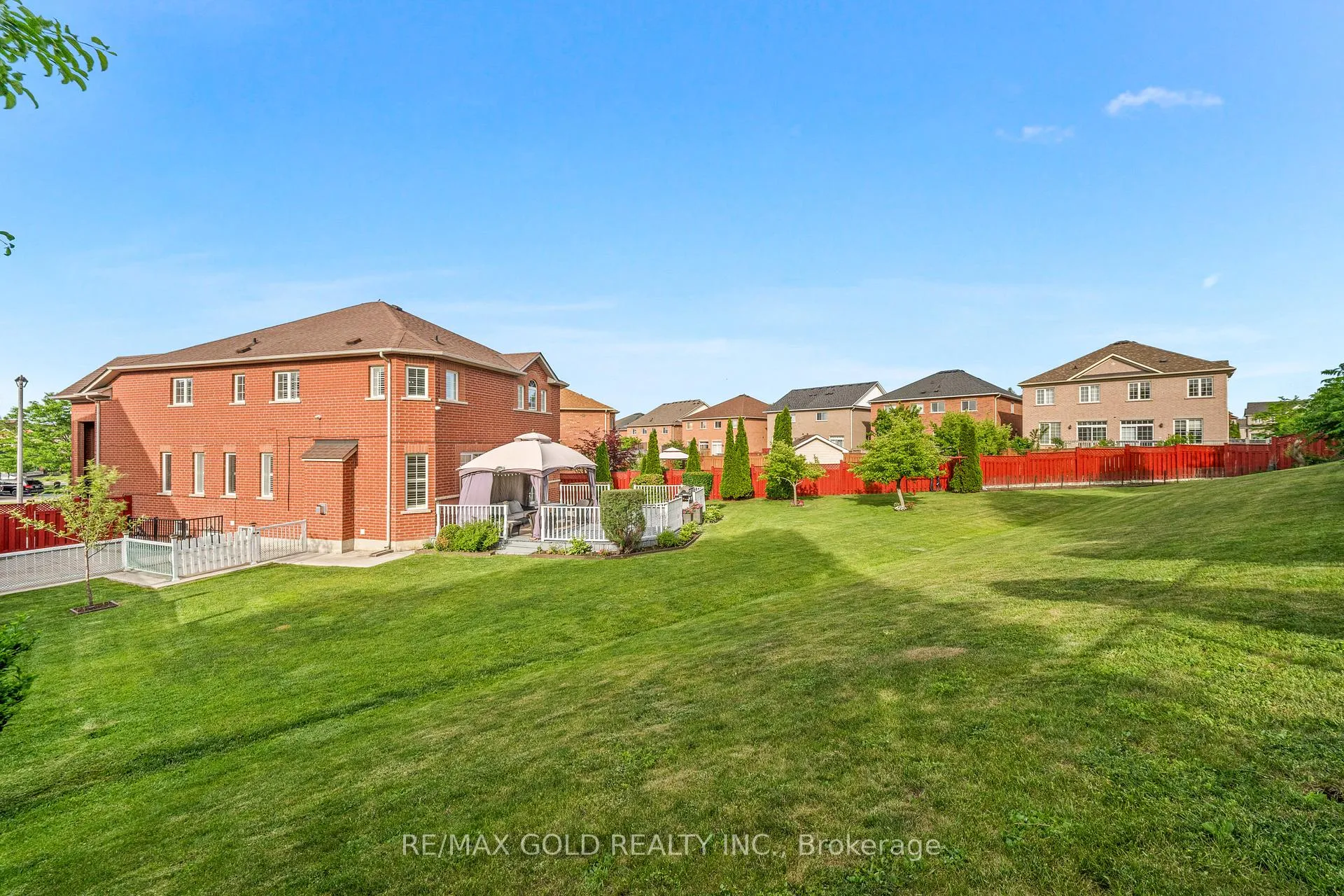 Photo 44 of 14 Stingray Court, Brampton, Madoc — HOMEH