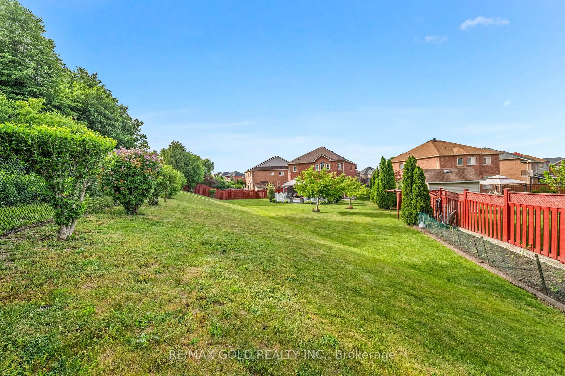 Photo 45 of 14 Stingray Court, Brampton, Madoc — HOMEH