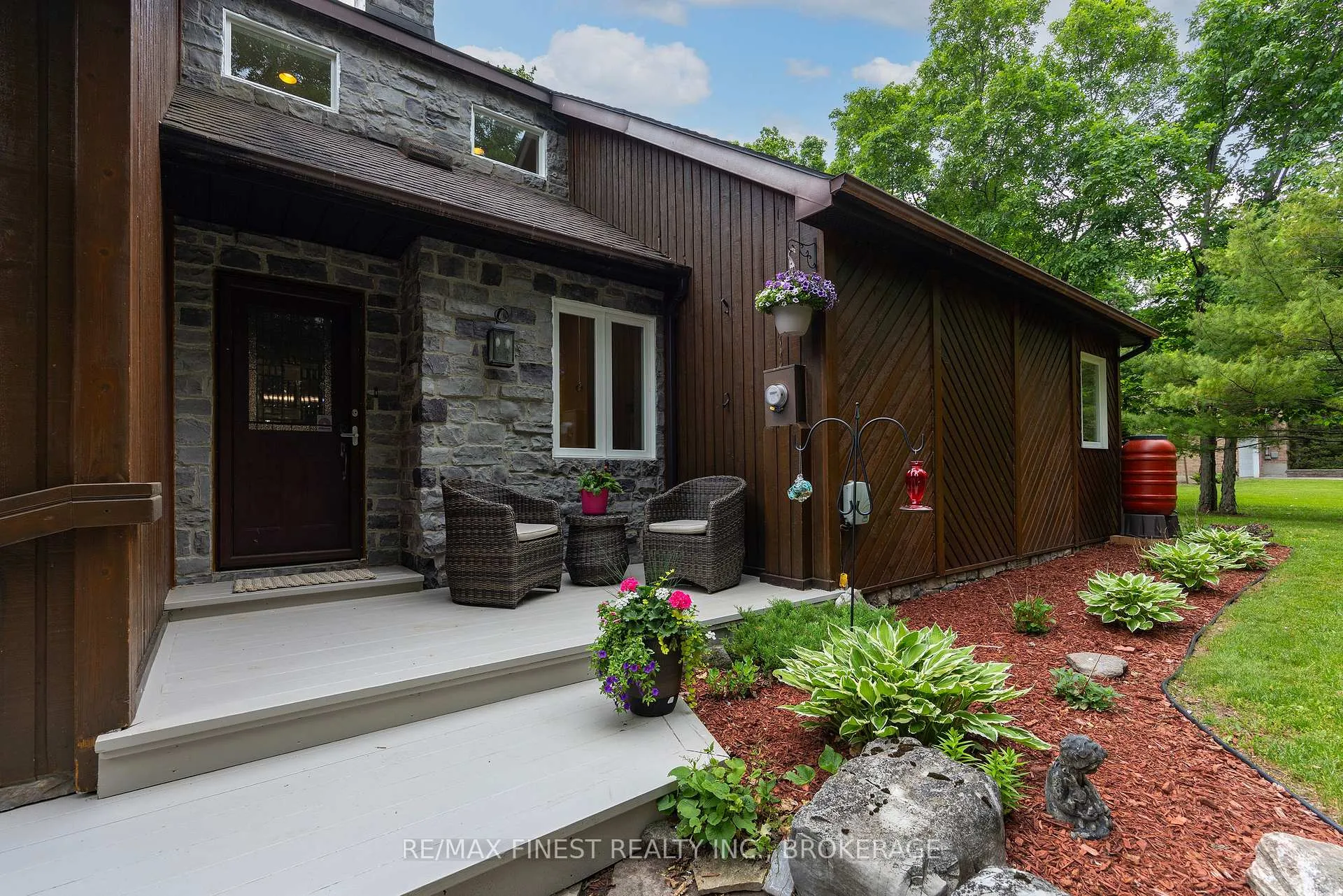 Photo 3 of 3886 Holmes Road, Frontenac, Frontenac South — HOMEH