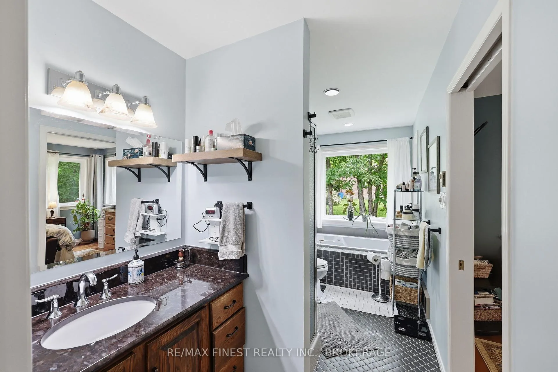 Photo 36 of 3886 Holmes Road, Frontenac, Frontenac South — HOMEH