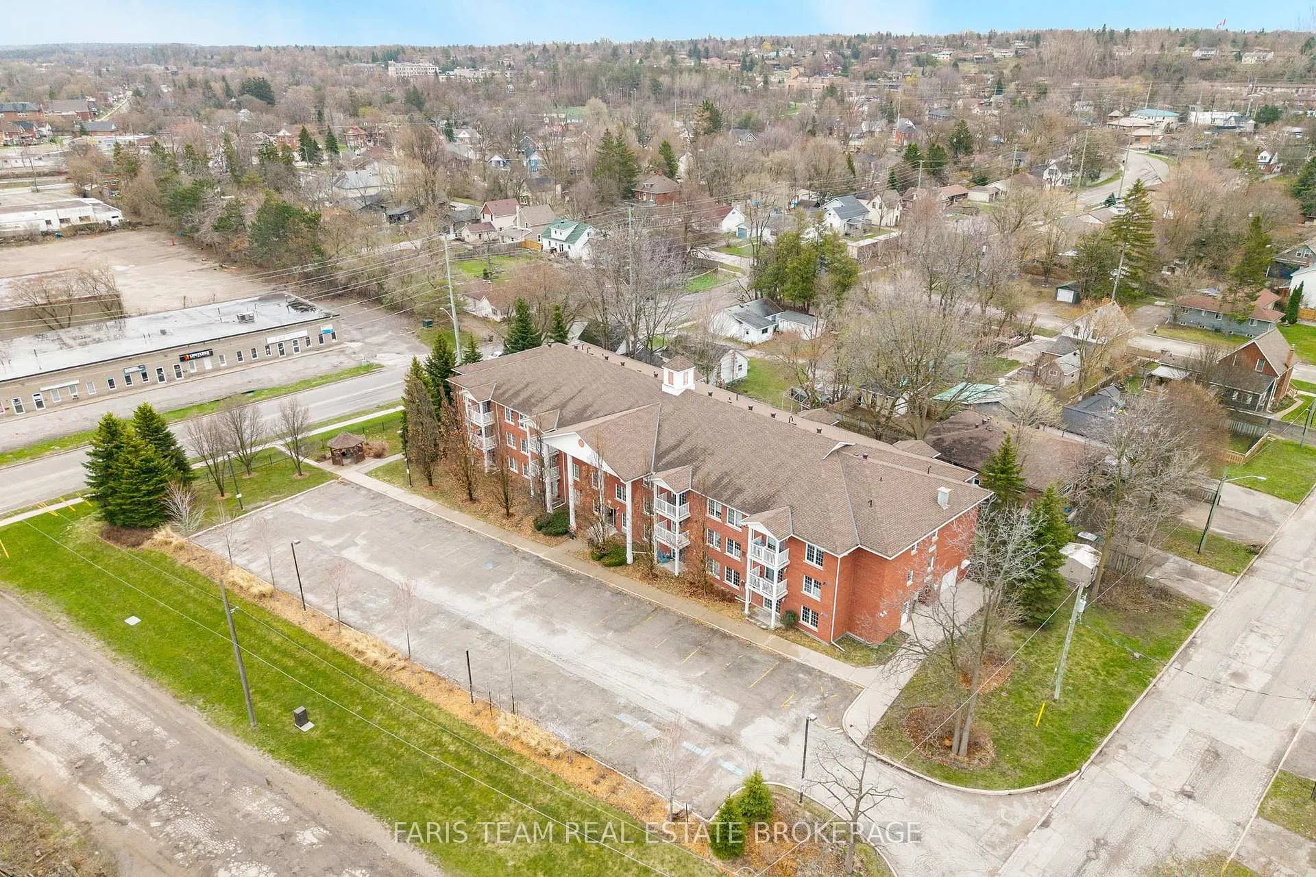 Photo 3 of Unit 119, 49 Jacobs Terrace, Barrie, Allandale — HOMEH