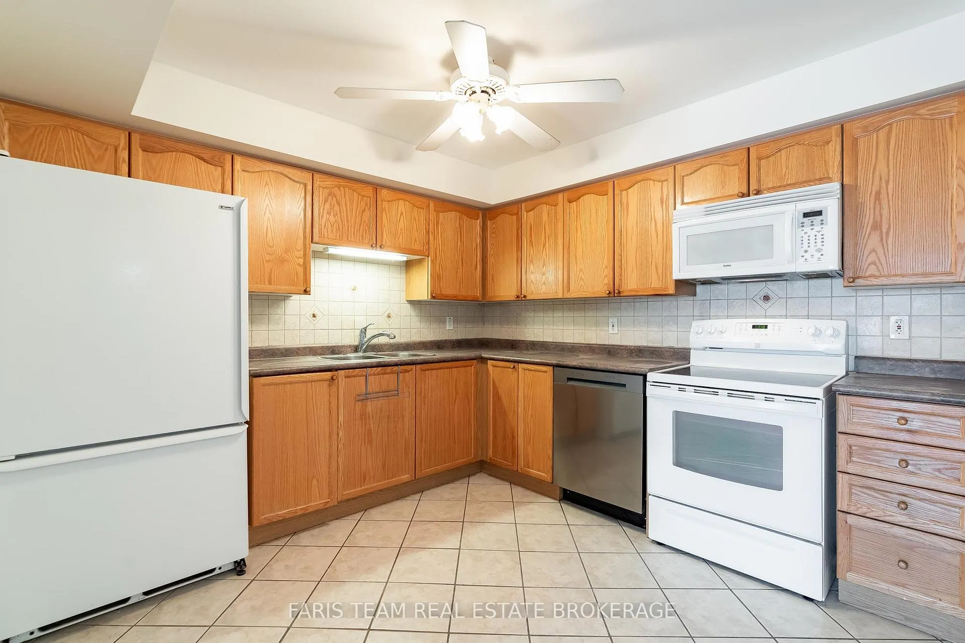 Photo 8 of Unit 119, 49 Jacobs Terrace, Barrie, Allandale — HOMEH