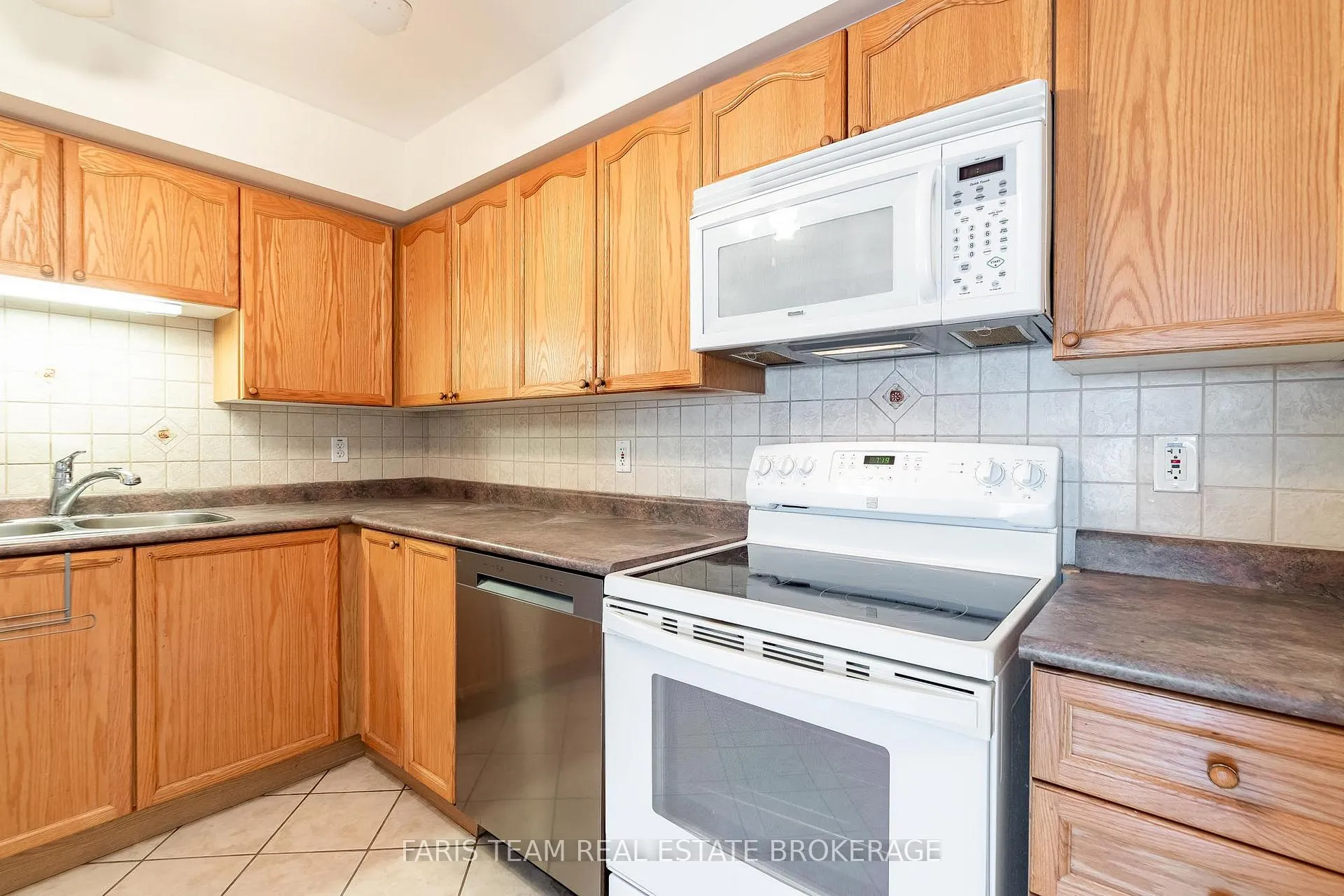 Photo 9 of Unit 119, 49 Jacobs Terrace, Barrie, Allandale — HOMEH