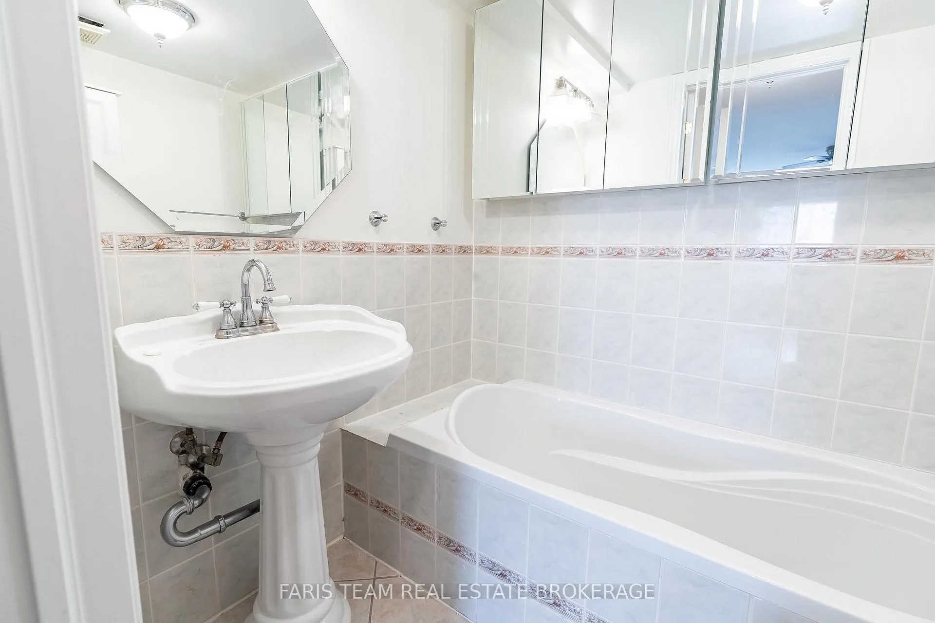 Photo 18 of Unit 119, 49 Jacobs Terrace, Barrie, Allandale — HOMEH