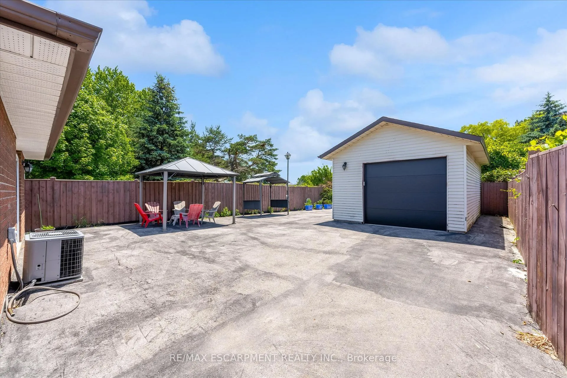 Photo 34 of 261 Limeridge Road W, Hamilton, Rolston — HOMEH