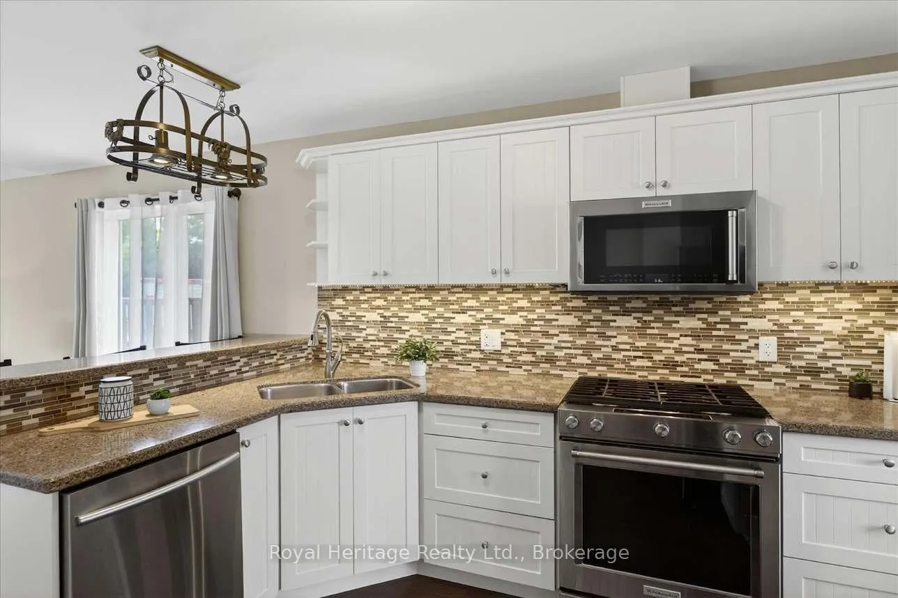 Photo 10 of 2 Liam Street, Kawartha Lakes, Lindsay — HOMEH