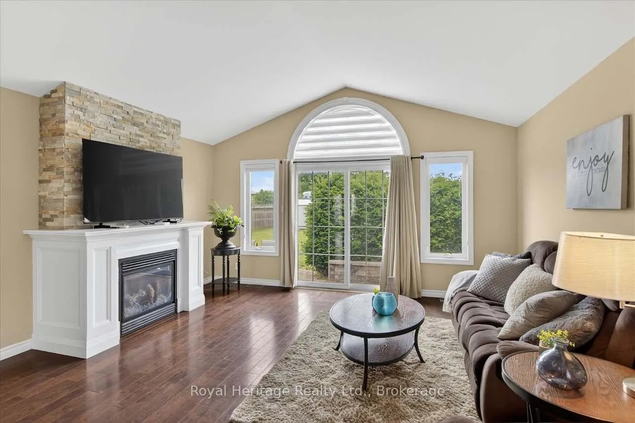 Photo 15 of 2 Liam Street, Kawartha Lakes, Lindsay — HOMEH