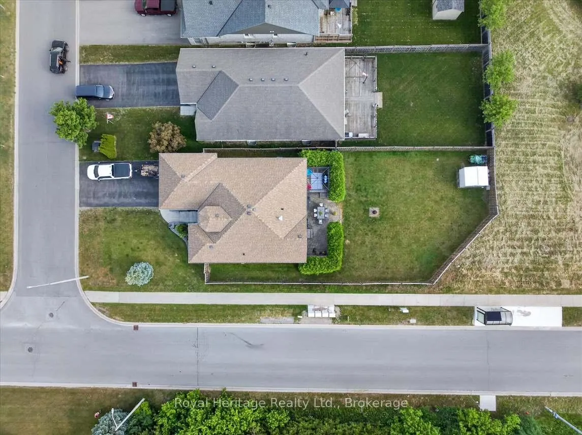 Photo 44 of 2 Liam Street, Kawartha Lakes, Lindsay — HOMEH