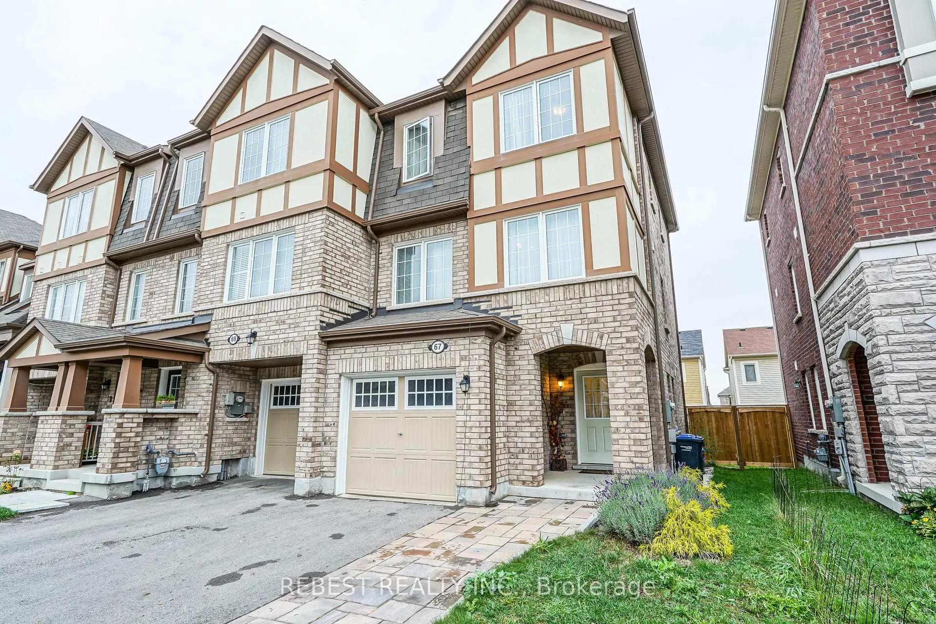 Photo 1 of 67 Bannister Crescent, Brampton, Northwest Brampton — HOMEH