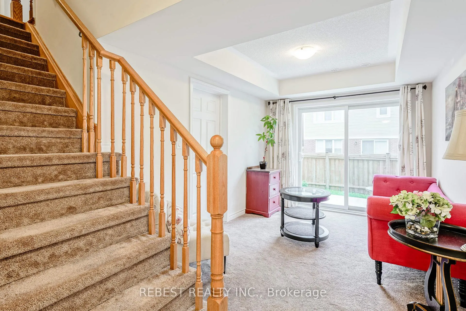 Photo 4 of 67 Bannister Crescent, Brampton, Northwest Brampton — HOMEH