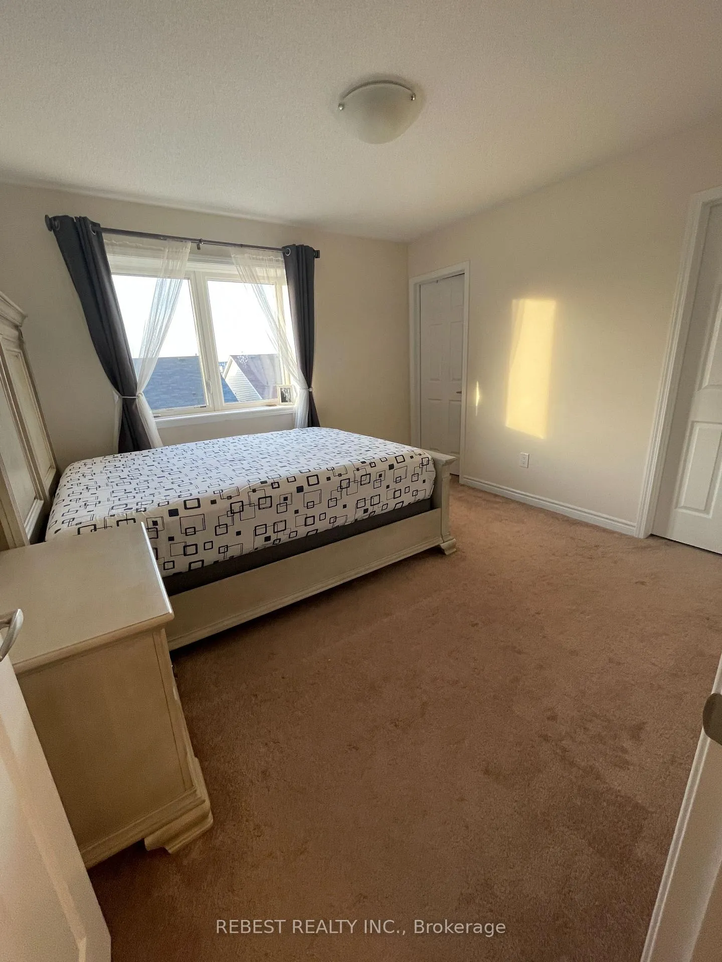 Photo 11 of 67 Bannister Crescent, Brampton, Northwest Brampton — HOMEH