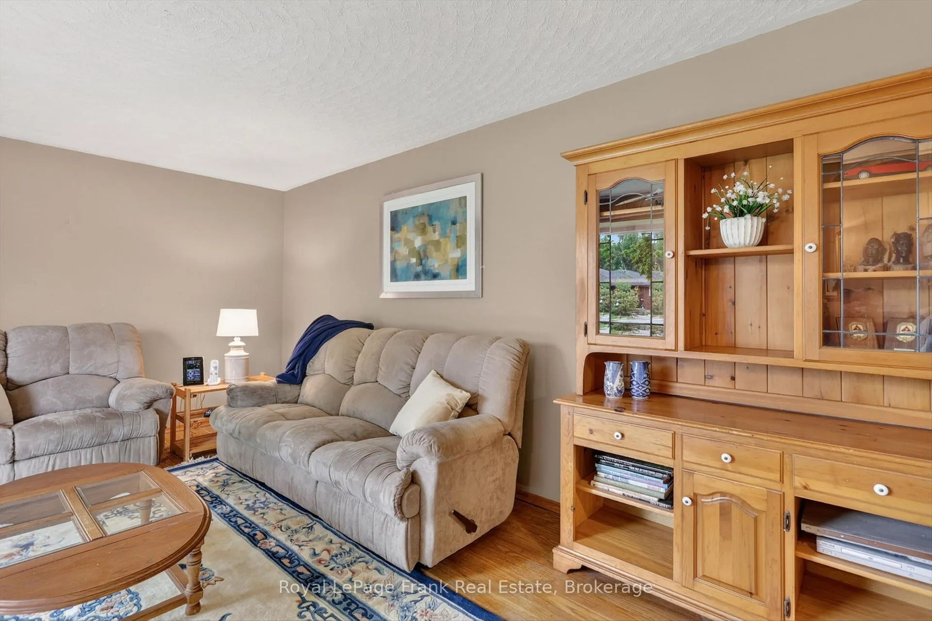 Photo 9 of 489 Raymond Street, Peterborough, Northcrest Ward 5 — HOMEH