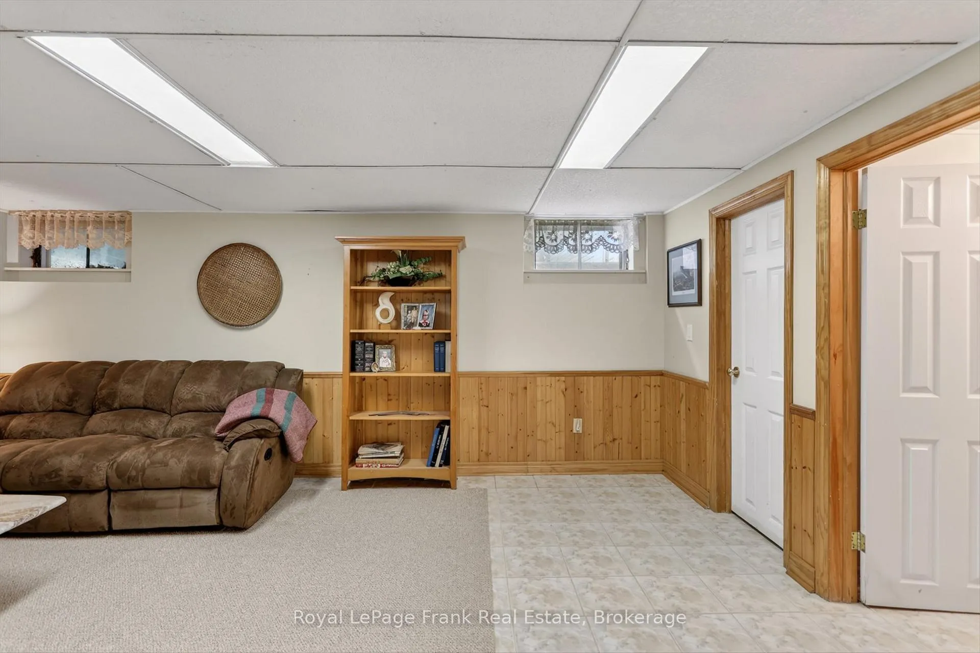 Photo 29 of 489 Raymond Street, Peterborough, Northcrest Ward 5 — HOMEH
