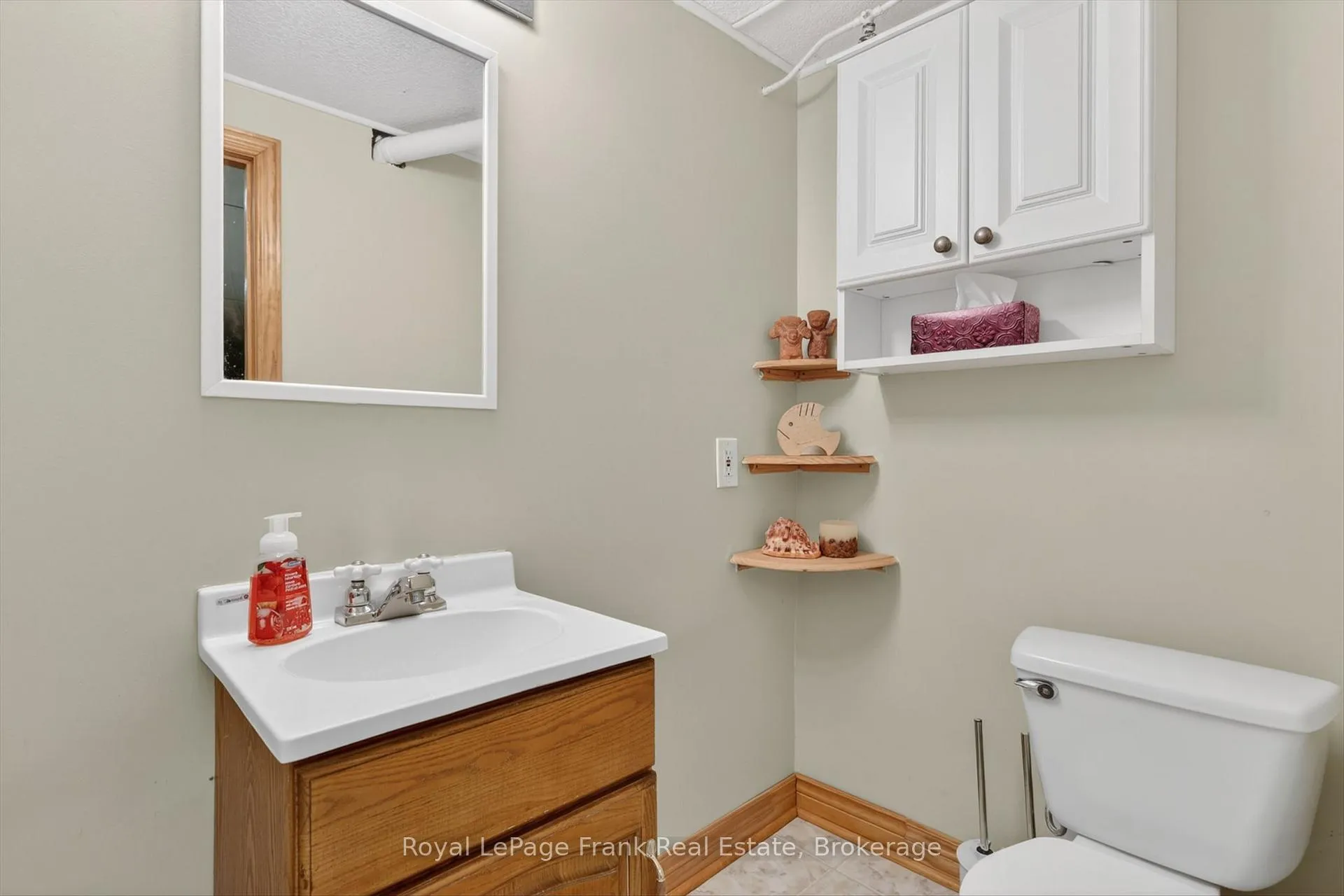 Photo 32 of 489 Raymond Street, Peterborough, Northcrest Ward 5 — HOMEH