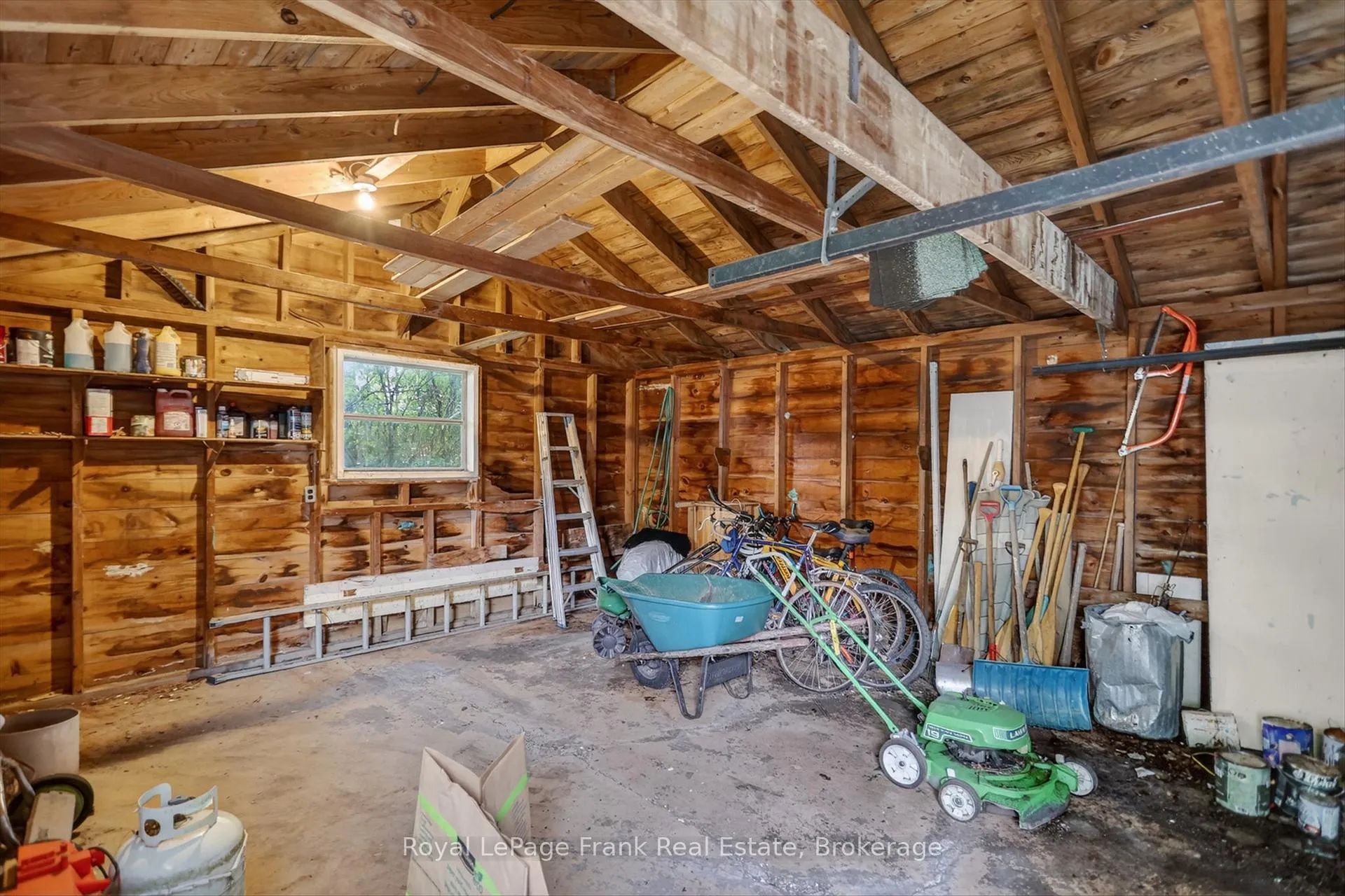 Photo 43 of 489 Raymond Street, Peterborough, Northcrest Ward 5 — HOMEH