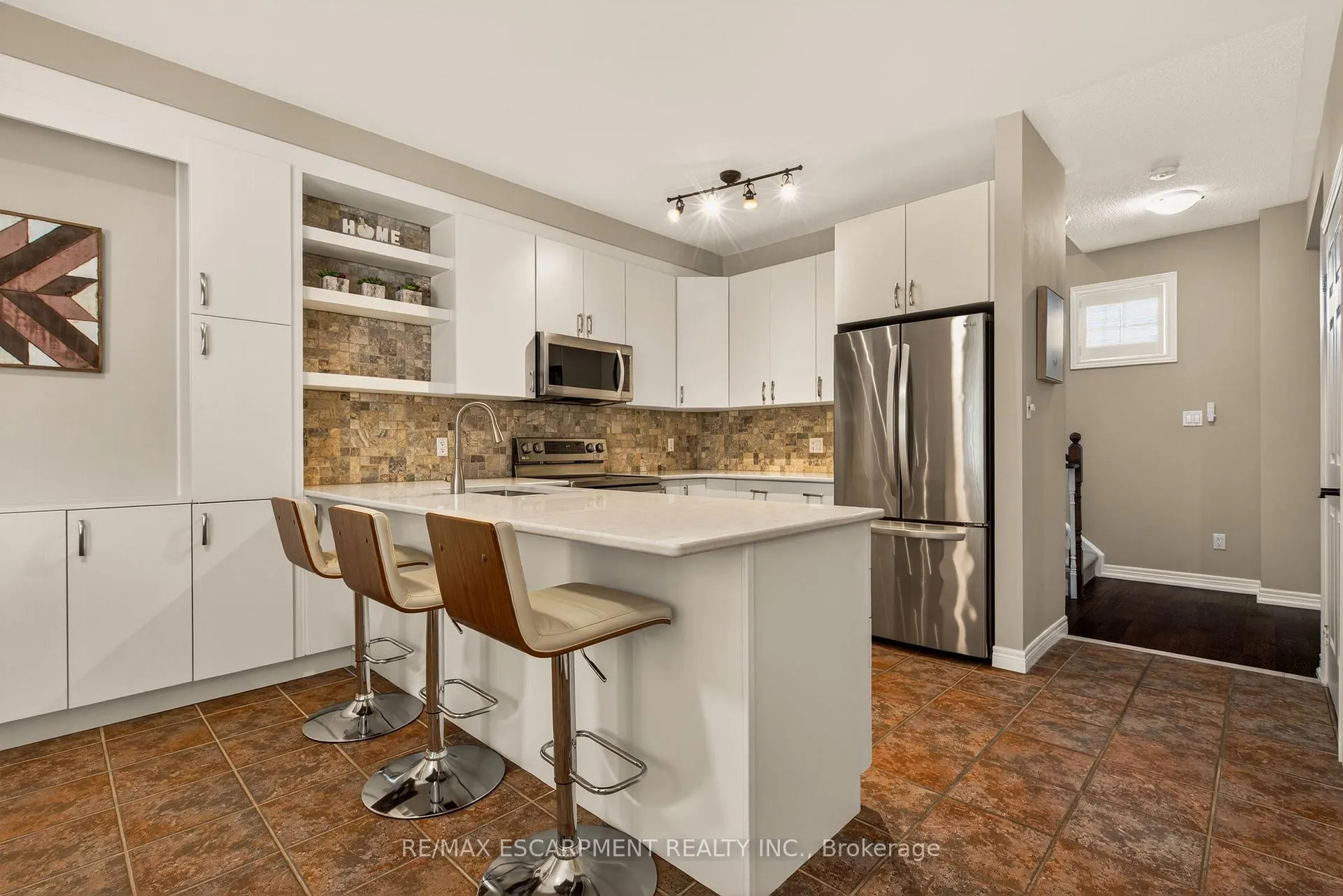 Photo 2 of Unit 20, 100 Beddoe Drive, Hamilton, Chedoke Park — HOMEH