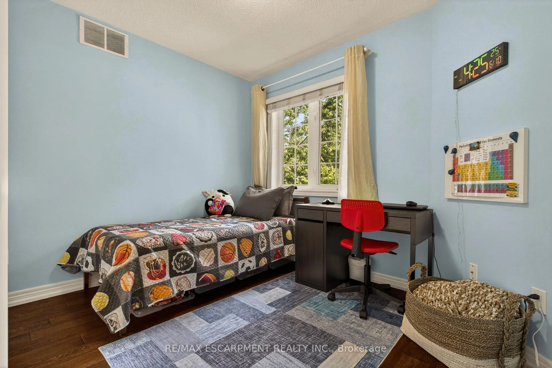 Photo 26 of Unit 20, 100 Beddoe Drive, Hamilton, Chedoke Park — HOMEH