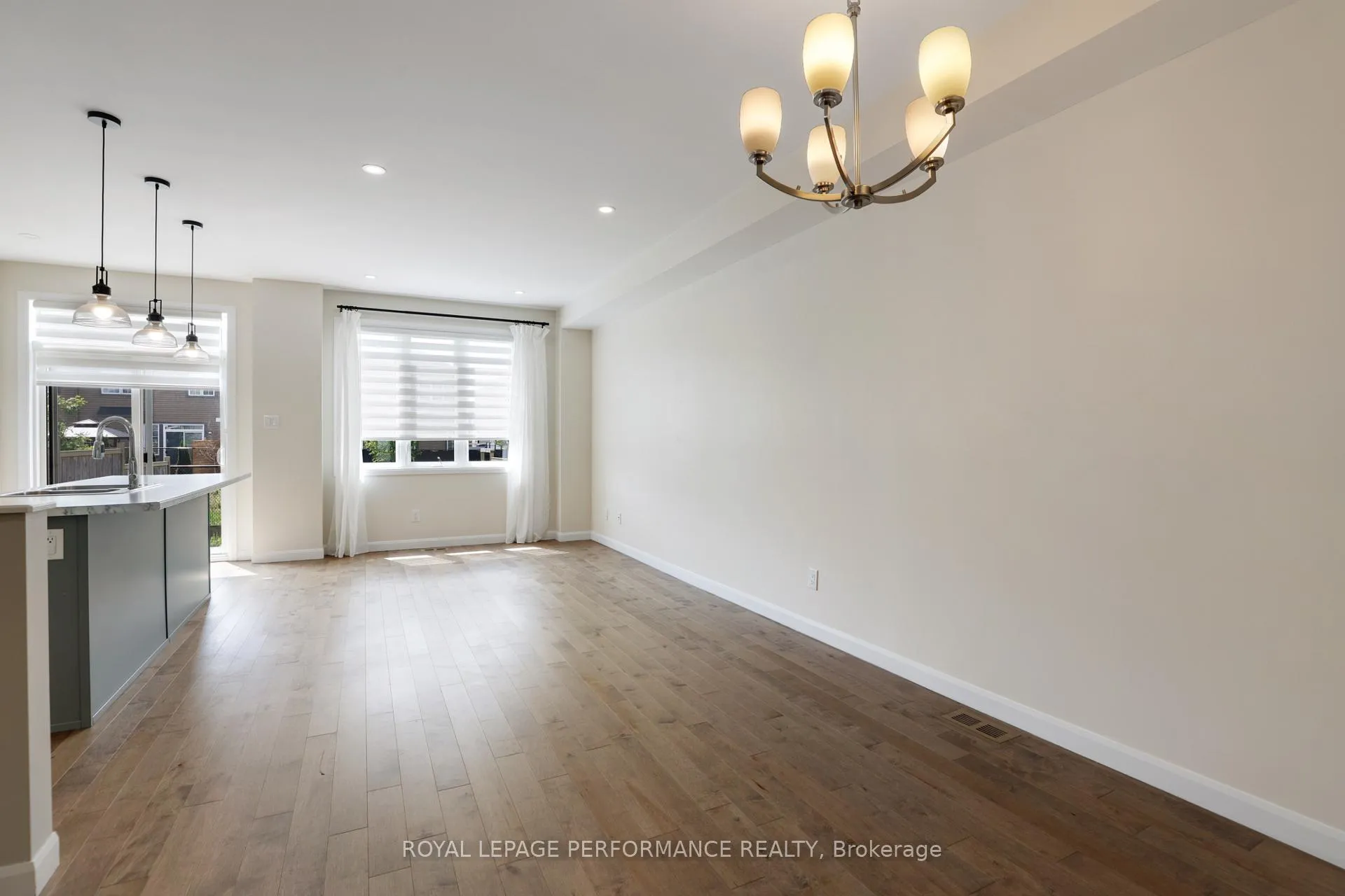 Photo 6 of 44 Gardenpost Terrace, Ottawa, Avalon West — HOMEH