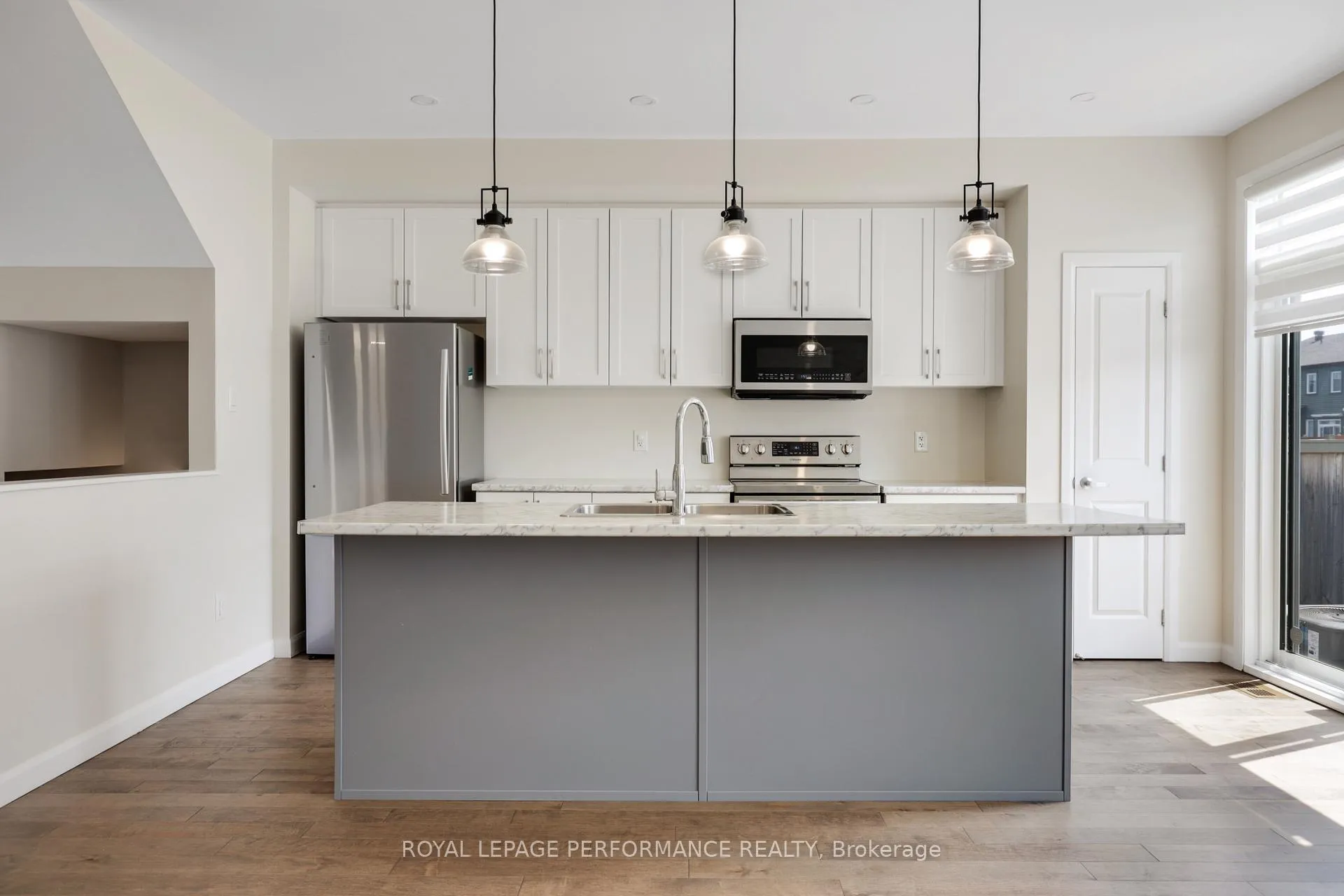 Photo 10 of 44 Gardenpost Terrace, Ottawa, Avalon West — HOMEH