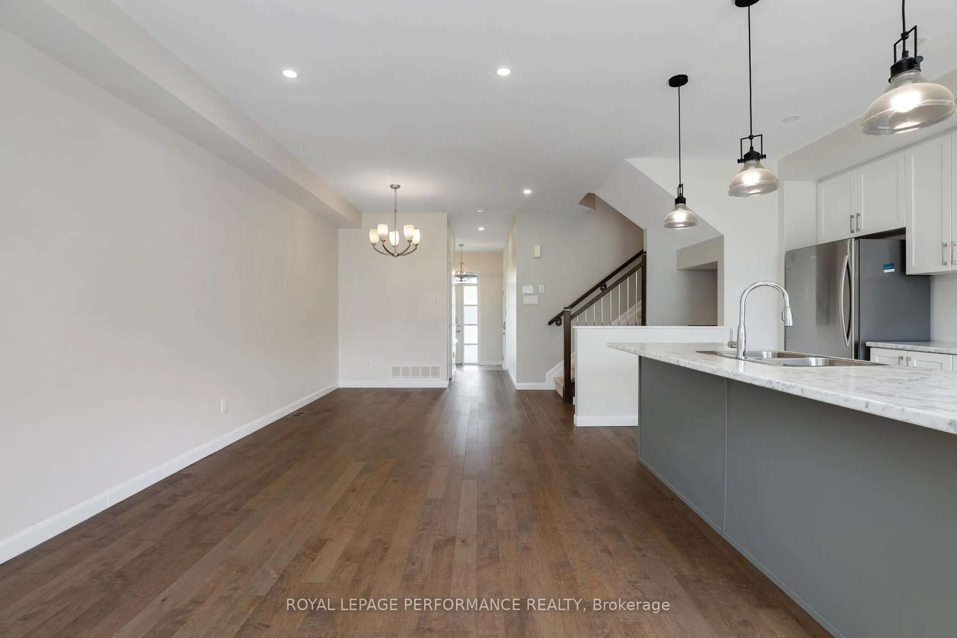 Photo 17 of 44 Gardenpost Terrace, Ottawa, Avalon West — HOMEH