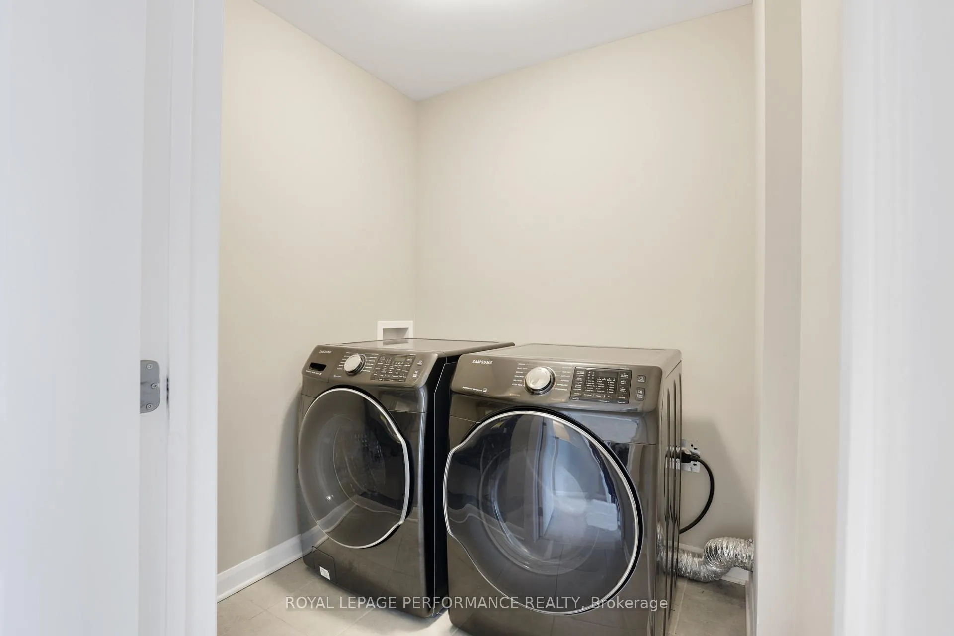 Photo 26 of 44 Gardenpost Terrace, Ottawa, Avalon West — HOMEH