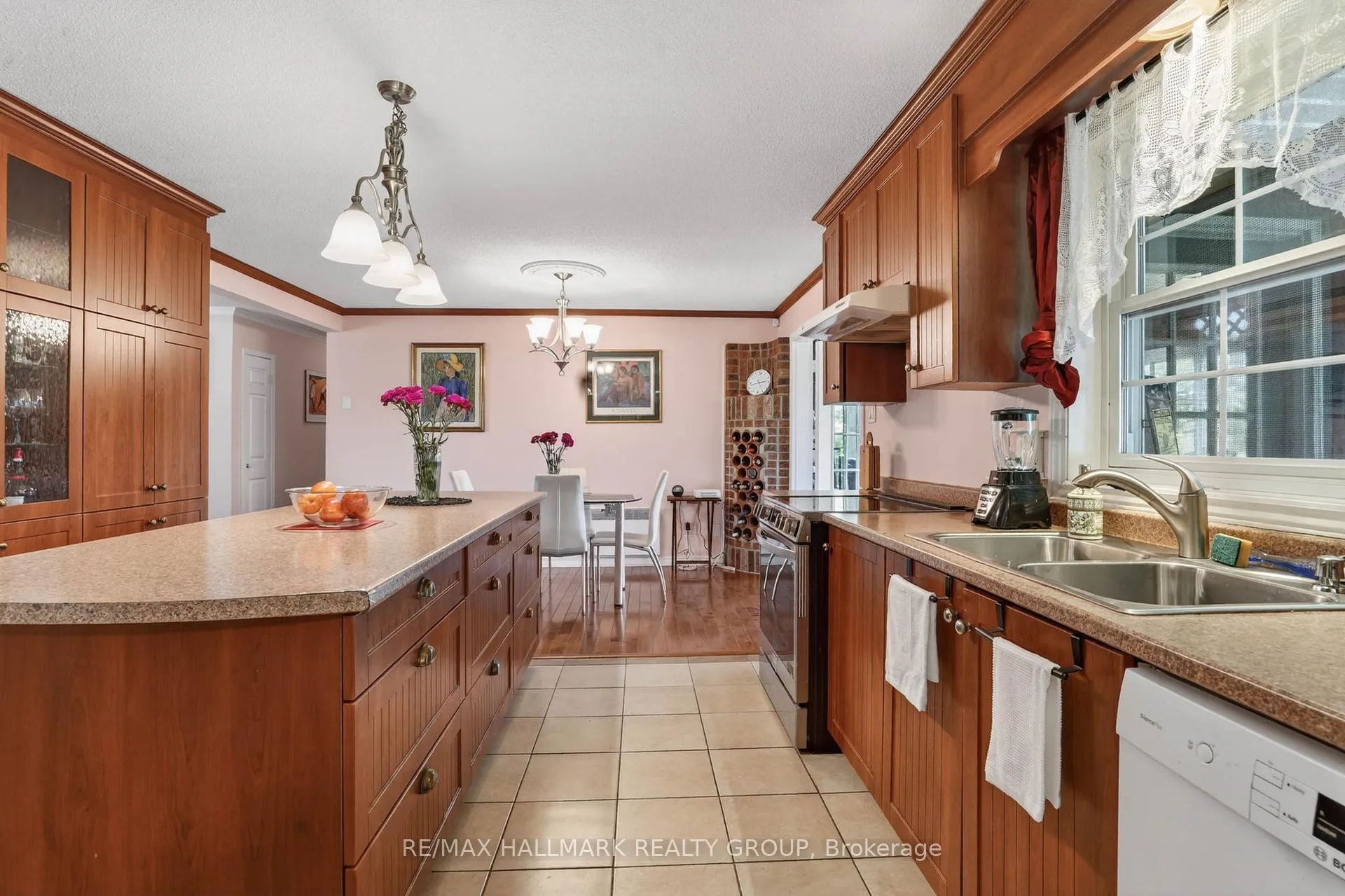 Photo 9 of 3938 Larmours Road, Ottawa, Sarsfield/Bearbrook — HOMEH