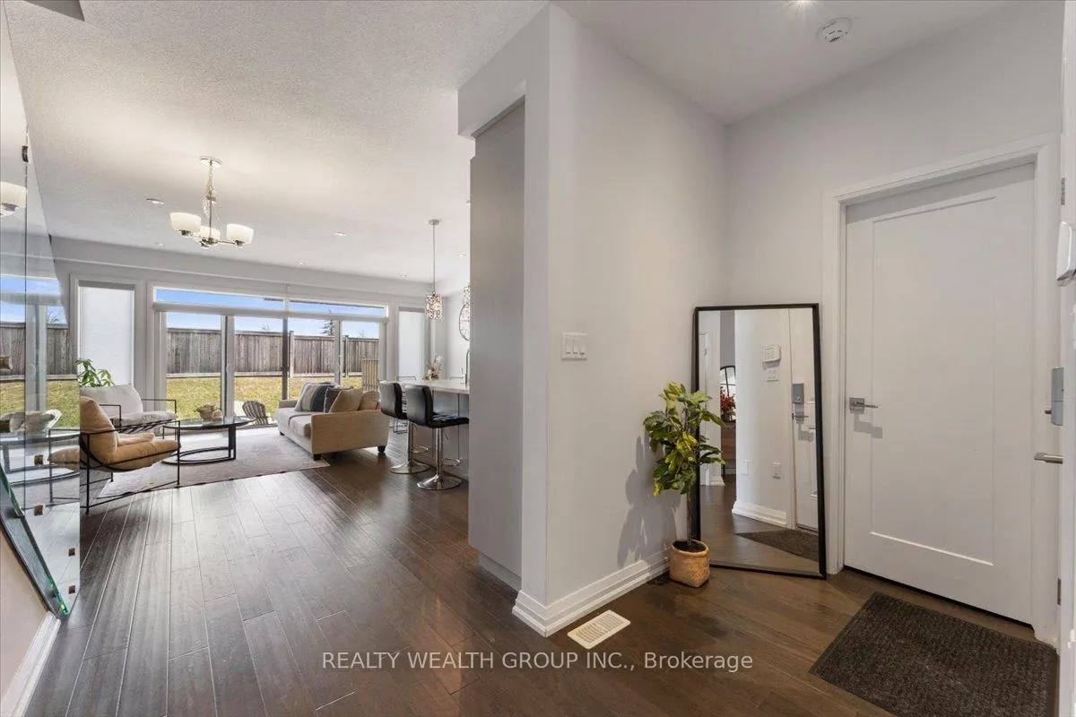 Photo 6 of Unit 23, 35 Midhurst Heights, Hamilton, Stoney Creek Mountain — HOMEH