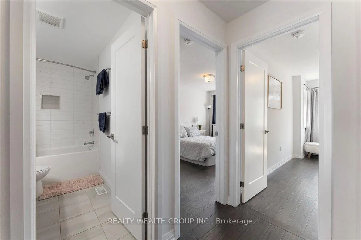 Photo 24 of Unit 23, 35 Midhurst Heights, Hamilton, Stoney Creek Mountain — HOMEH