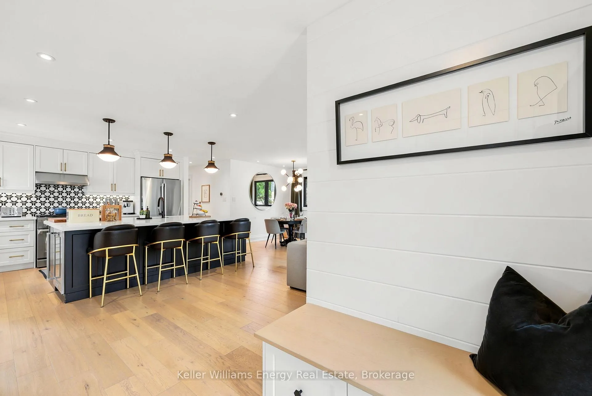 Photo 6 of 83 Walton Drive, Aurora, Aurora Village — HOMEH