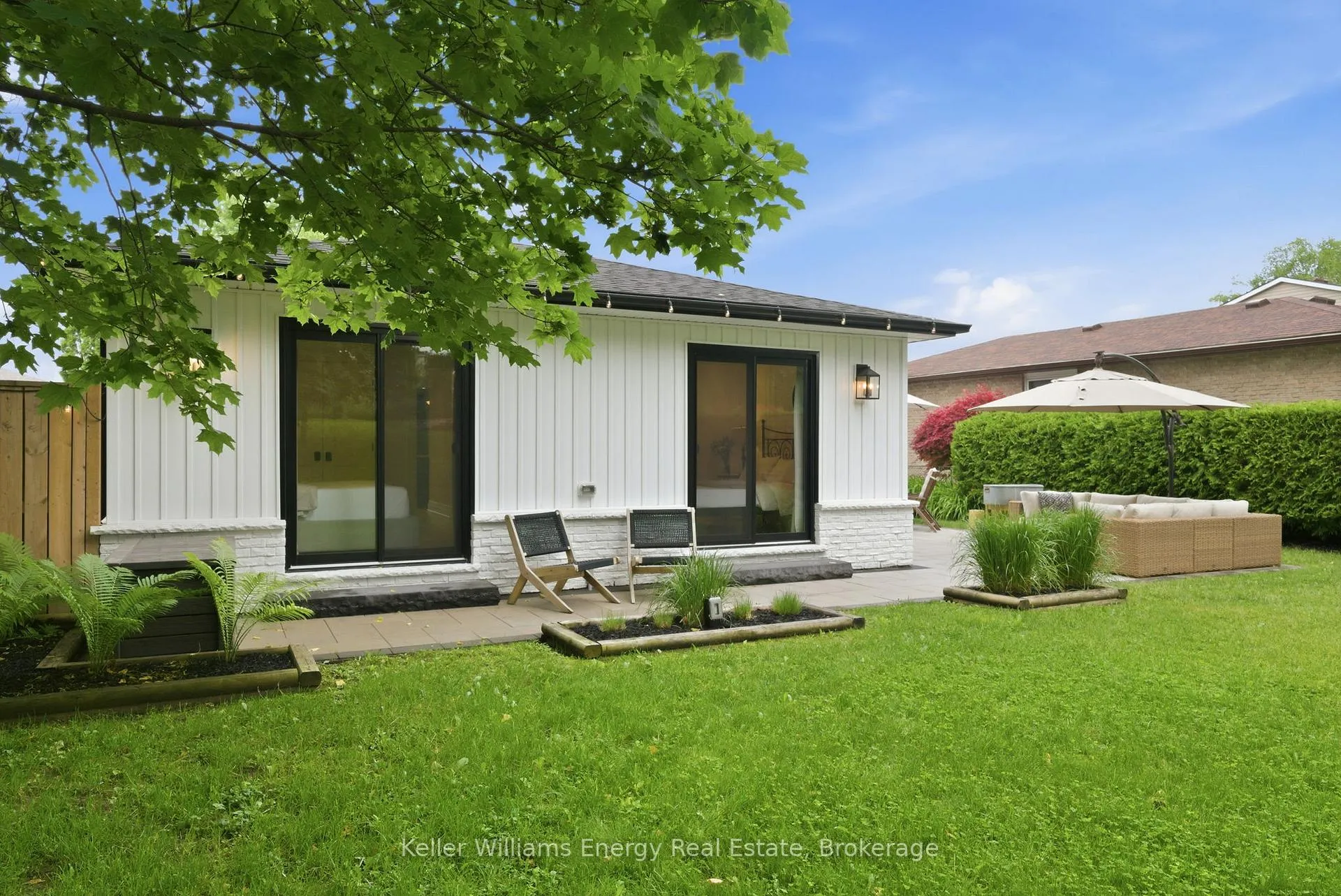 Photo 19 of 83 Walton Drive, Aurora, Aurora Village — HOMEH