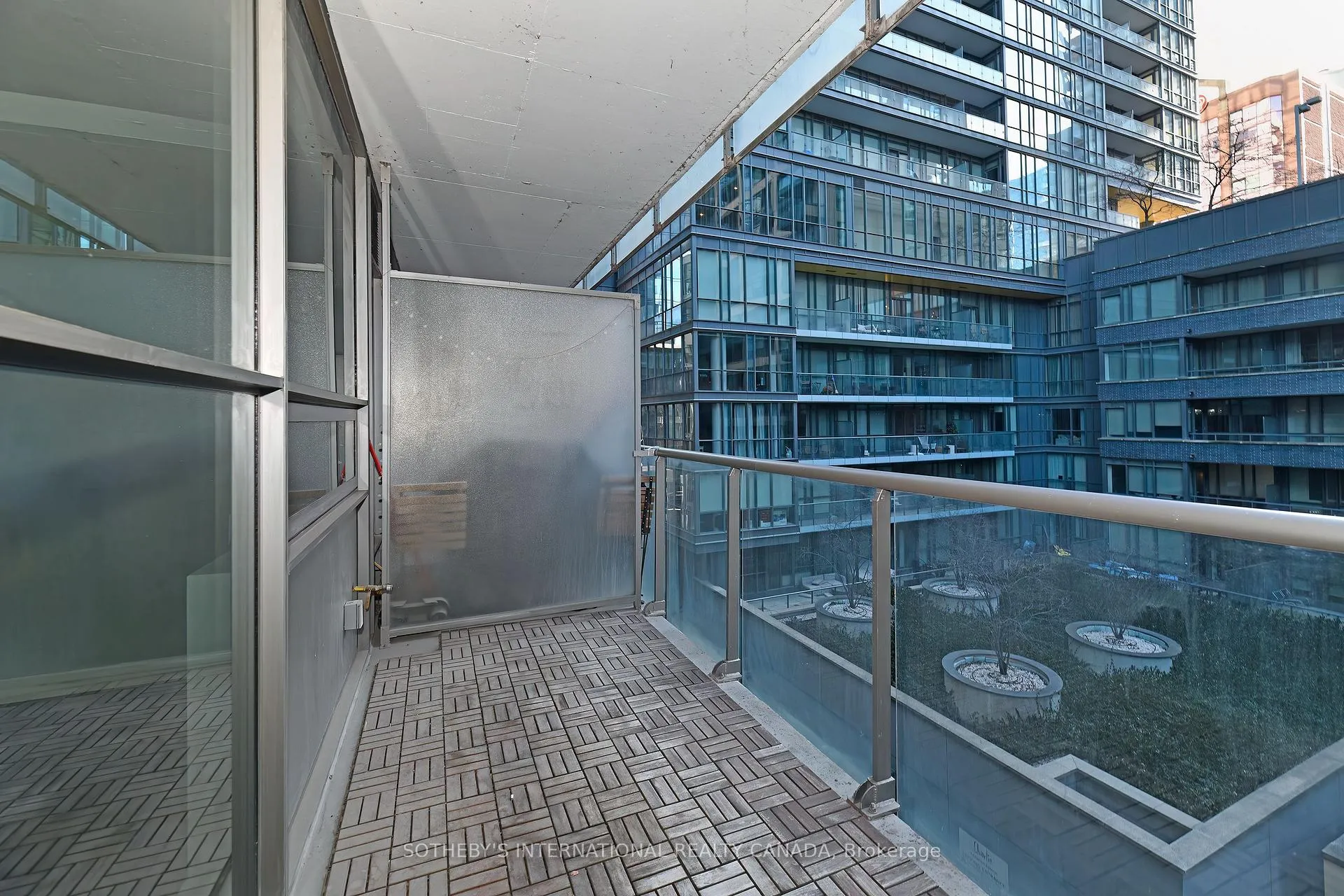 Photo 13 of Unit 516, 25 Oxley Street, Toronto, Waterfront Communities — HOMEH