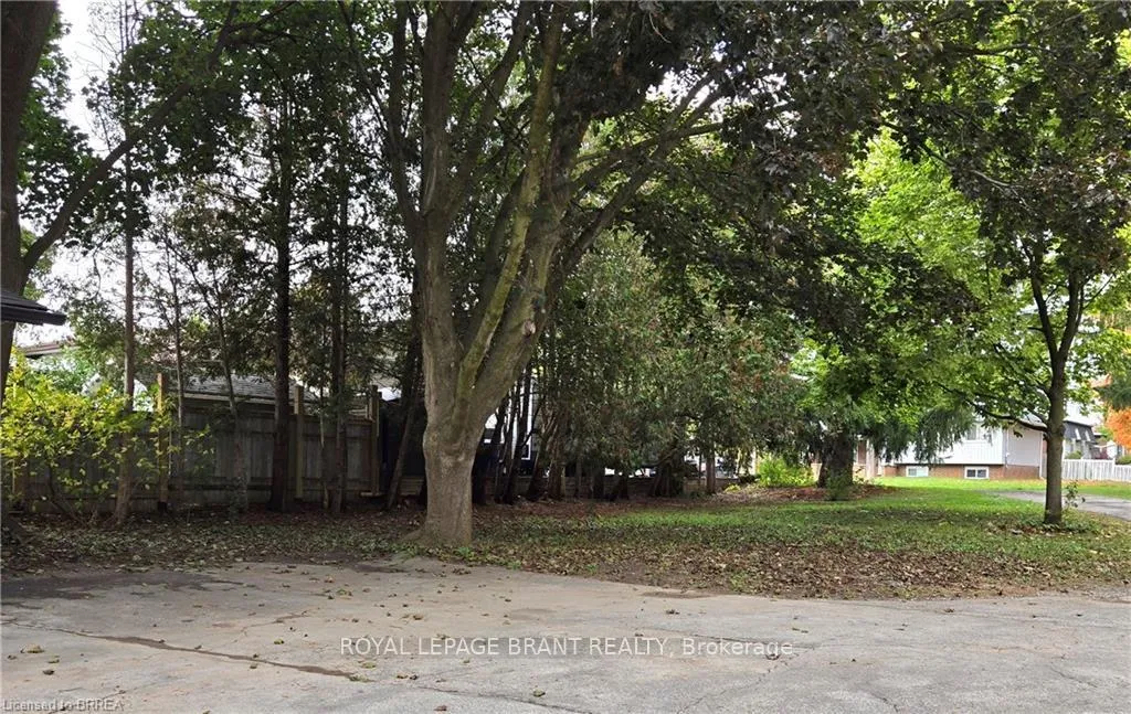 Photo 14 of 33 Islington Avenue, Guelph, Victoria North — HOMEH