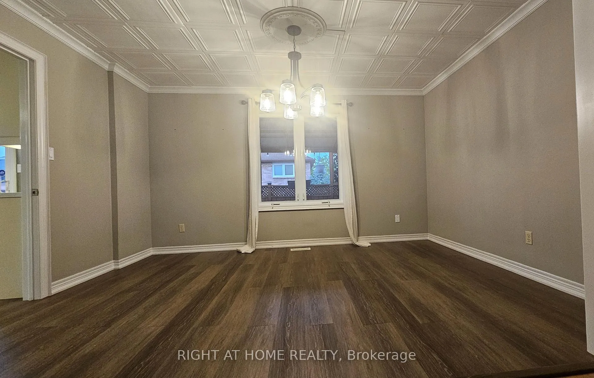 Photo 8 of 28 Mullen Drive, Ajax, Central West — HOMEH