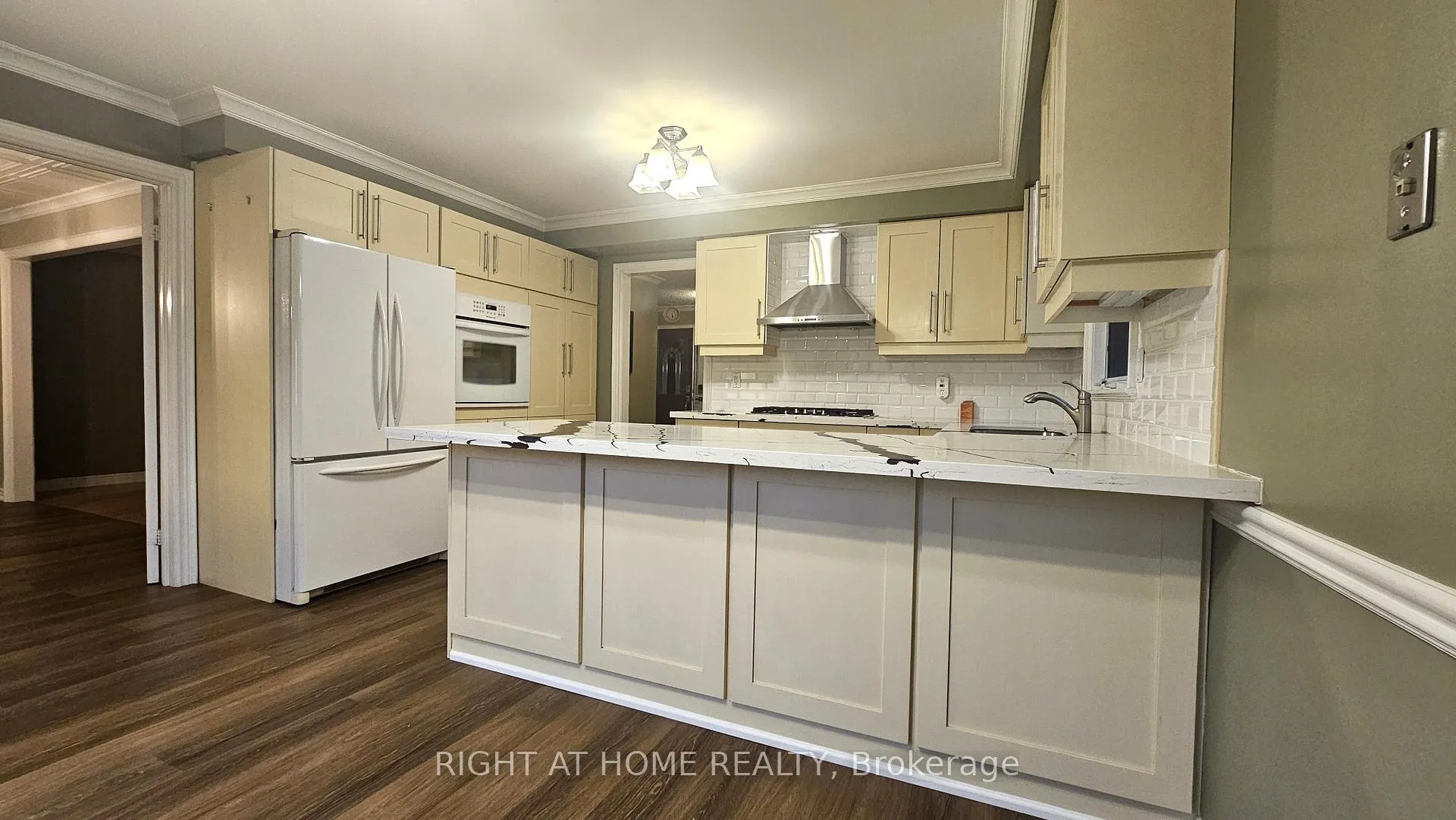 Photo 9 of 28 Mullen Drive, Ajax, Central West — HOMEH