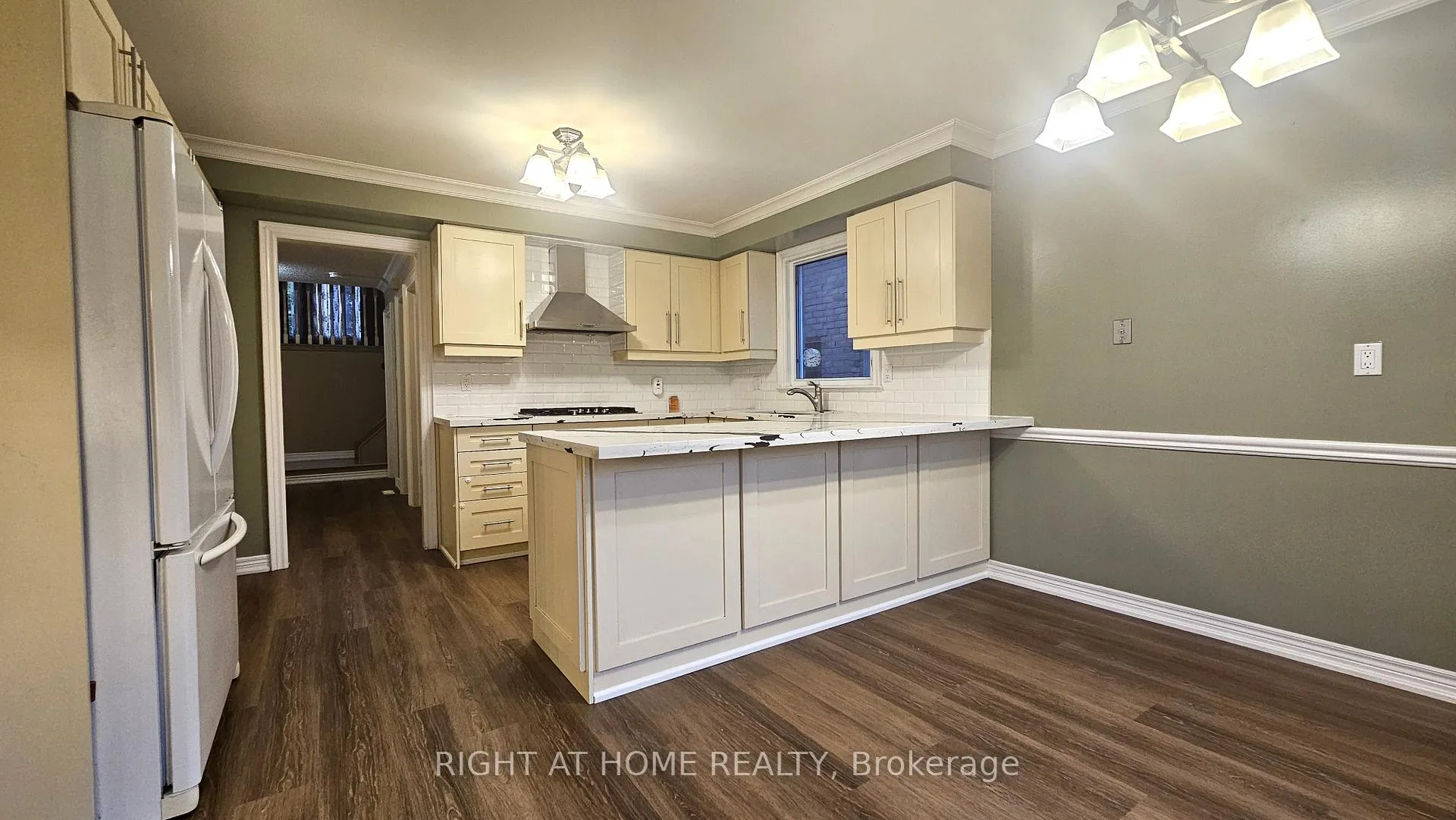Photo 10 of 28 Mullen Drive, Ajax, Central West — HOMEH