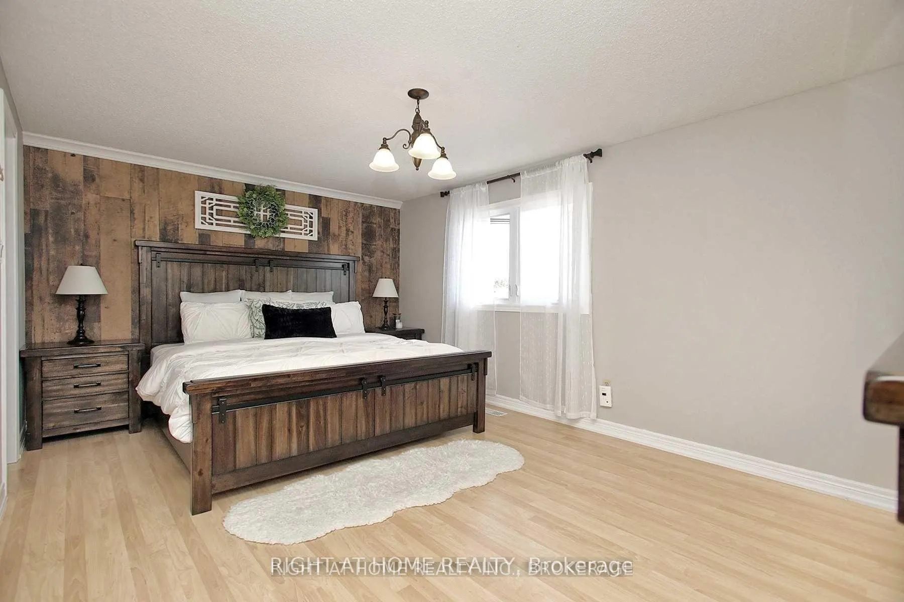 Photo 21 of 28 Mullen Drive, Ajax, Central West — HOMEH