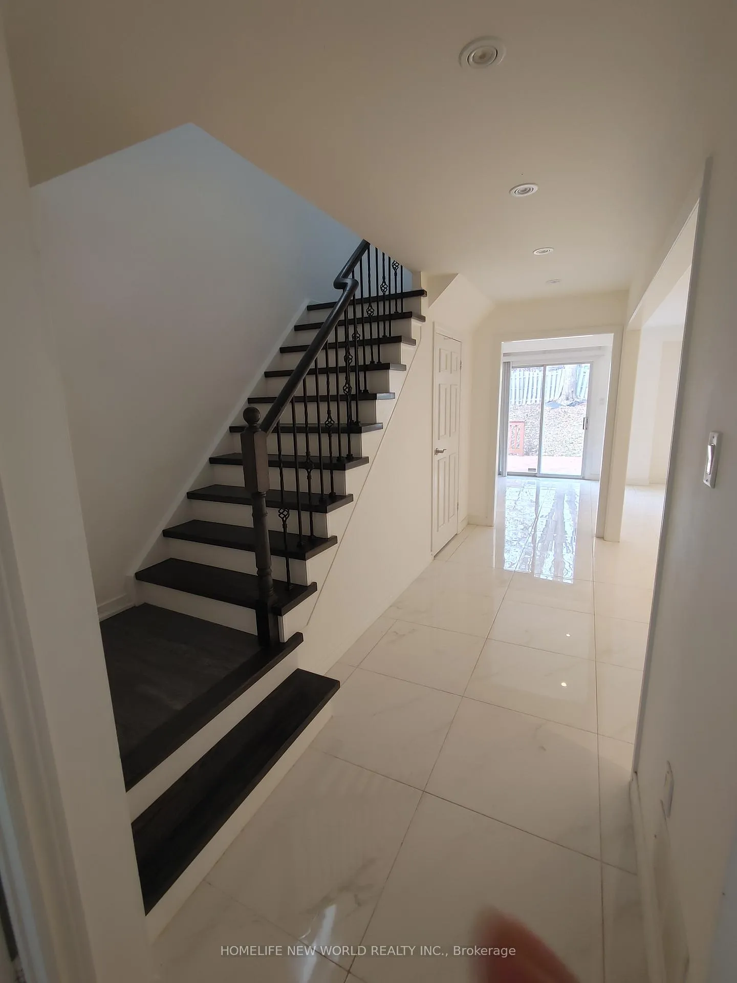 Photo 5 of 50 Michener Crescent, Markham, Raymerville — HOMEH