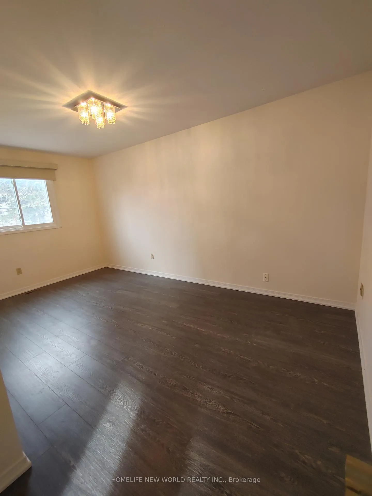 Photo 10 of 50 Michener Crescent, Markham, Raymerville — HOMEH