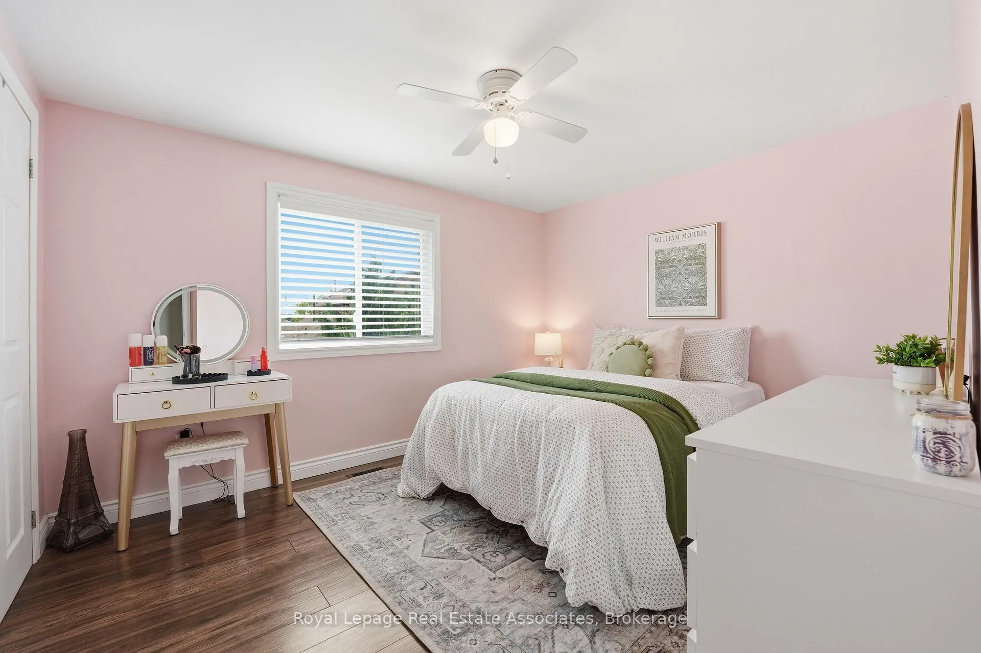 Photo 21 of 477 Queen Victoria Drive, Hamilton, Quinndale — HOMEH