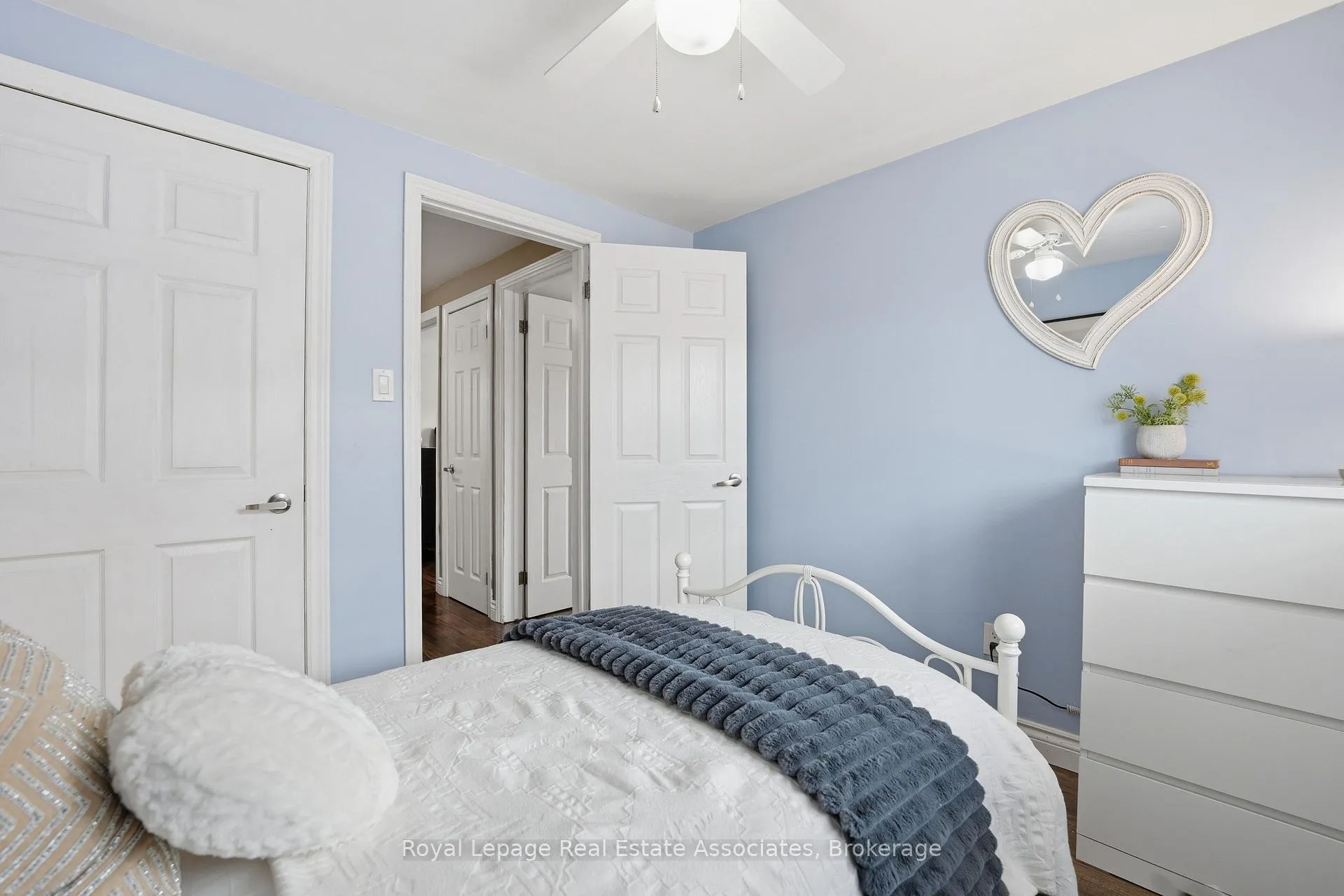 Photo 24 of 477 Queen Victoria Drive, Hamilton, Quinndale — HOMEH