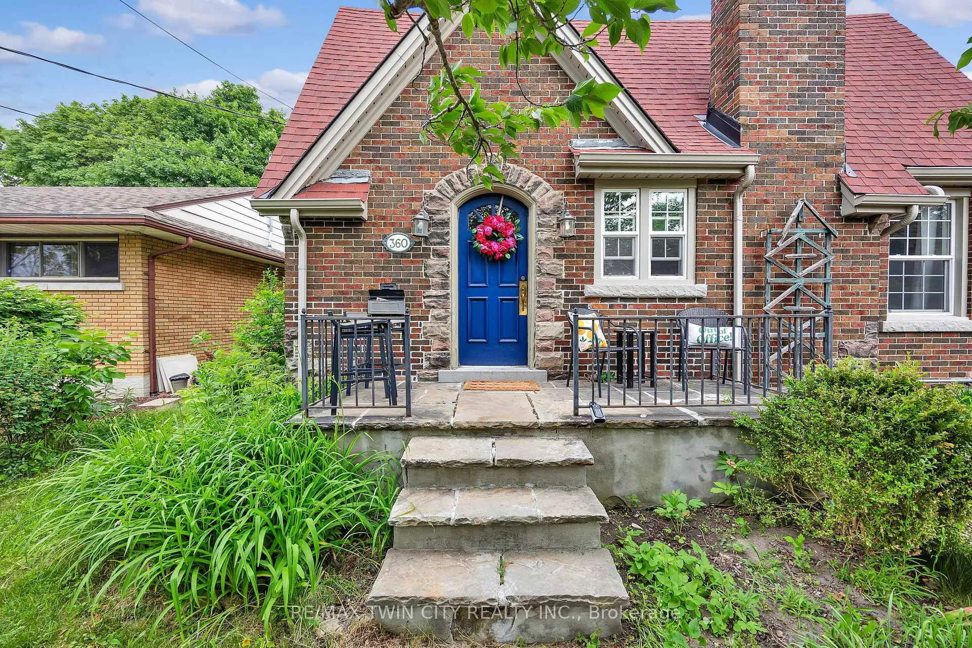 Photo 3 of 360 Luella Street, Kitchener — HOMEH