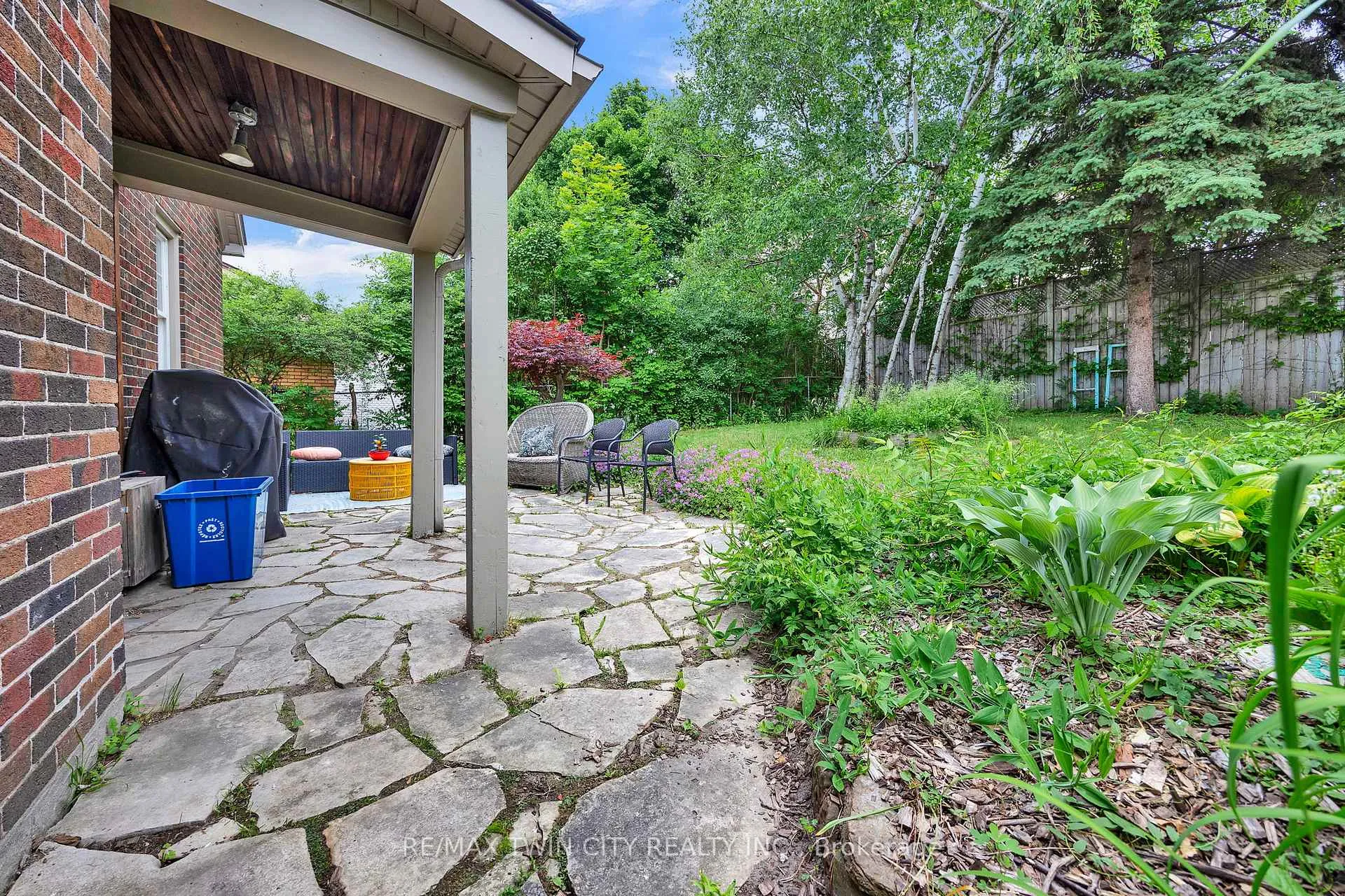 Photo 19 of 360 Luella Street, Kitchener — HOMEH
