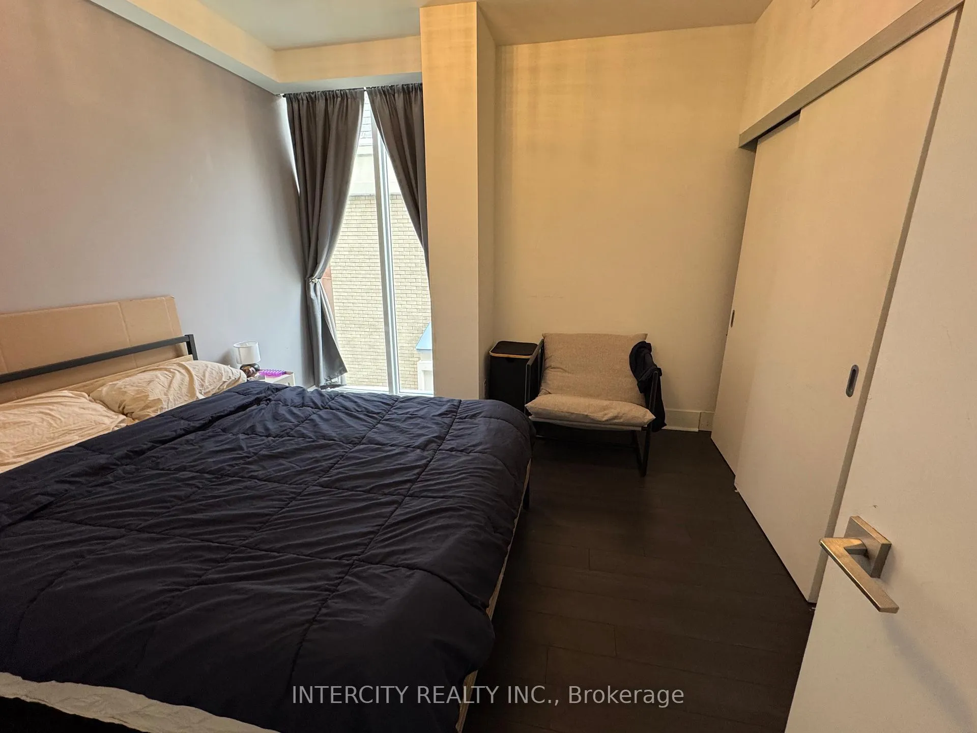 Photo 5 of Unit 304, 32 Davenport Road, Toronto, The Annex — HOMEH