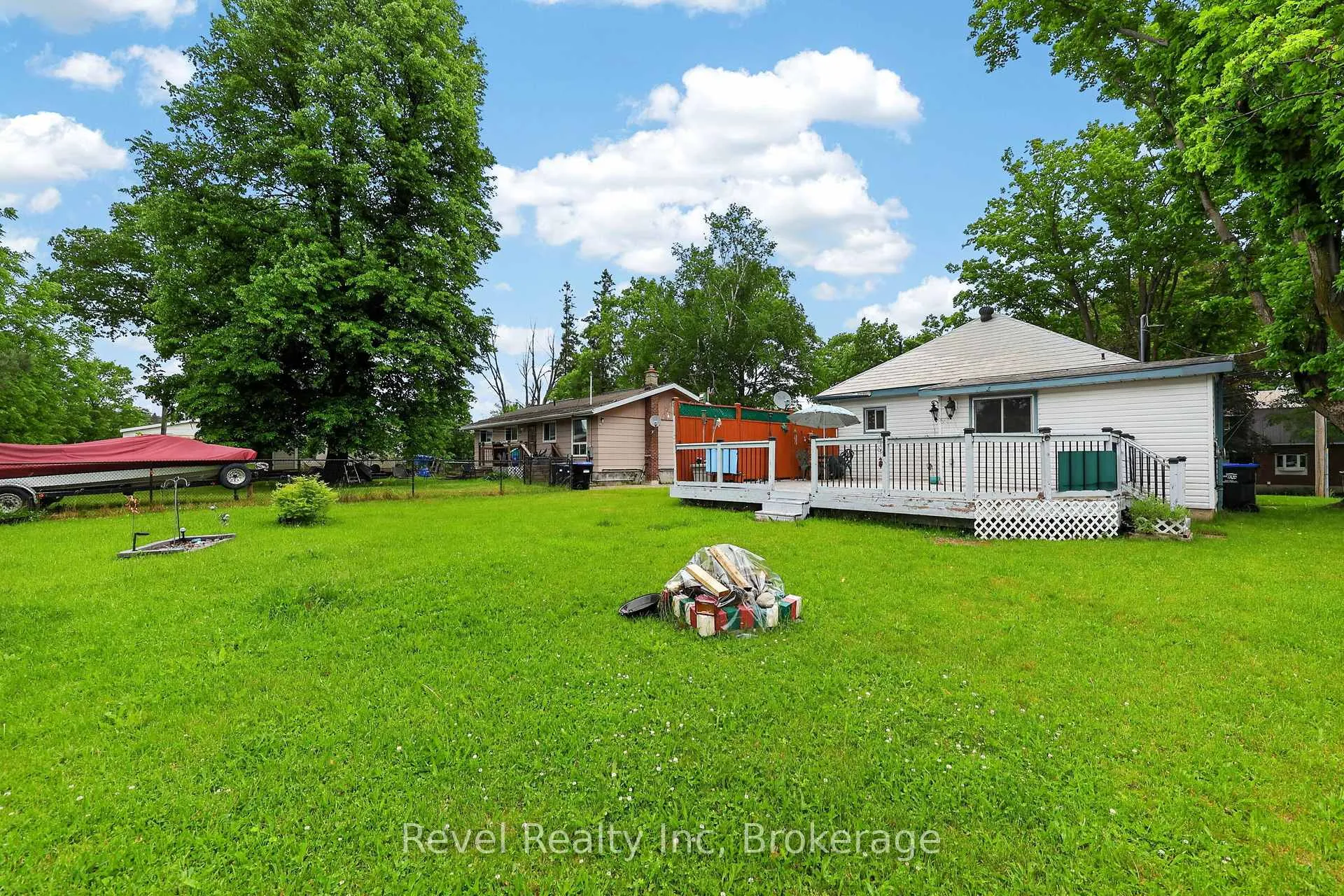 Photo 9 of 762 Seventh Avenue, Tay, Port McNicoll — HOMEH