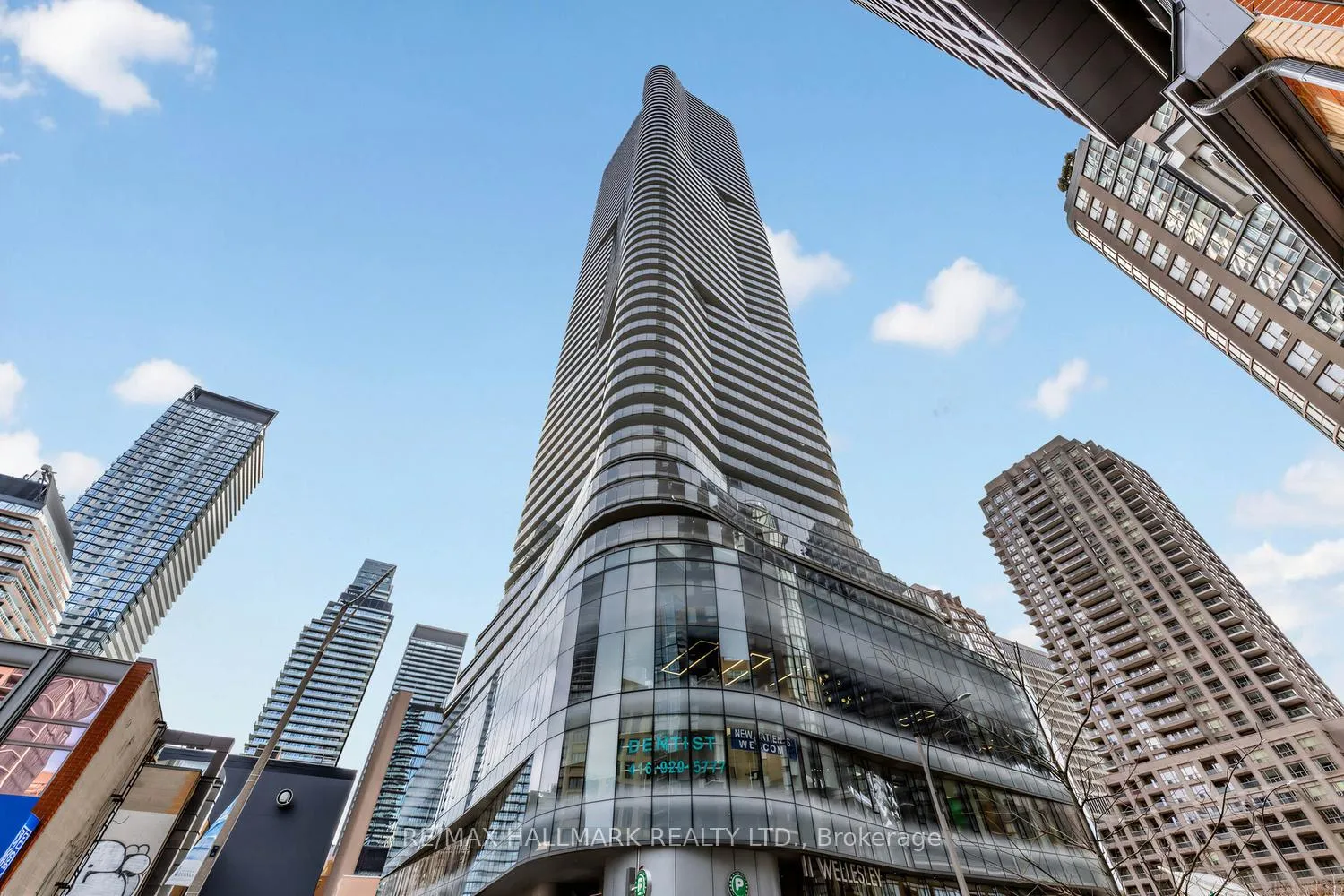 Photo 1 of Unit 3909, 11 Wellesley Street W, Toronto, Bay Street Corridor — HOMEH