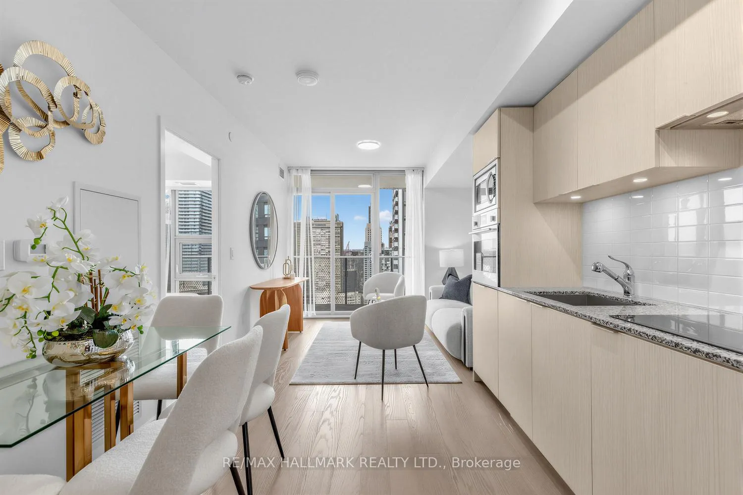 Photo 15 of Unit 3909, 11 Wellesley Street W, Toronto, Bay Street Corridor — HOMEH