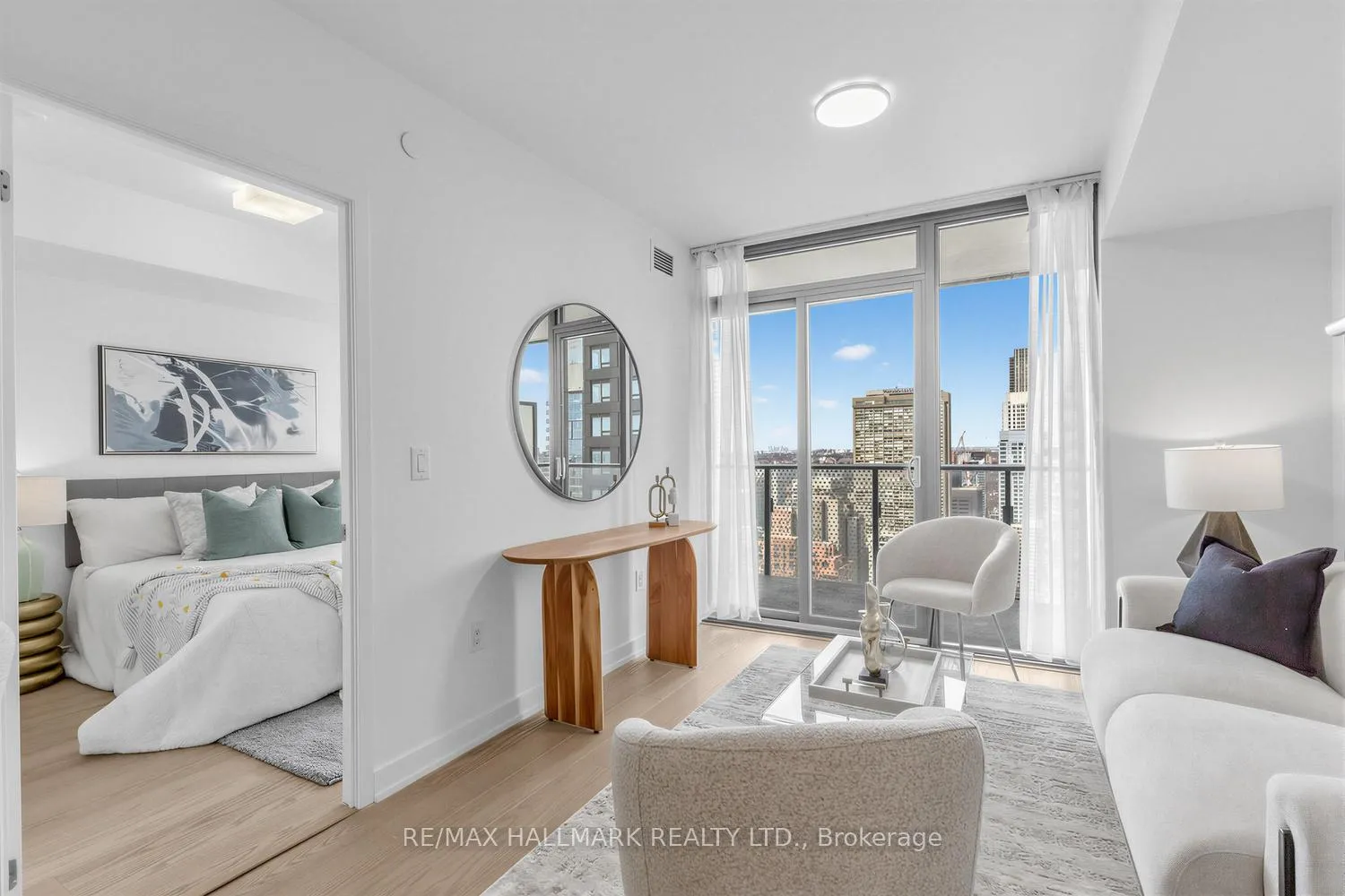 Photo 17 of Unit 3909, 11 Wellesley Street W, Toronto, Bay Street Corridor — HOMEH
